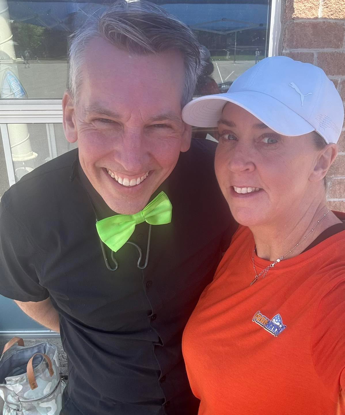 🎉 What. A. Day! ☀️💥
Rob stepped into his classic Professor Jamz role and lit up the school with music, smiles, and serious energy! I was on foam duty,blasting bubbles, getting soaked, and loving every second of it 💦🫧
Seeing the kids dance, laugh, and jump into a sea of foam was unforgettable.
FoamParty.ca is where the party’s at! 💃🕺
#ProfessorJamz #FoamPartyFun #FoamPartyCa #SchoolEventMagic #DancePartyVibes #TeamworkMakesTheDreamWork