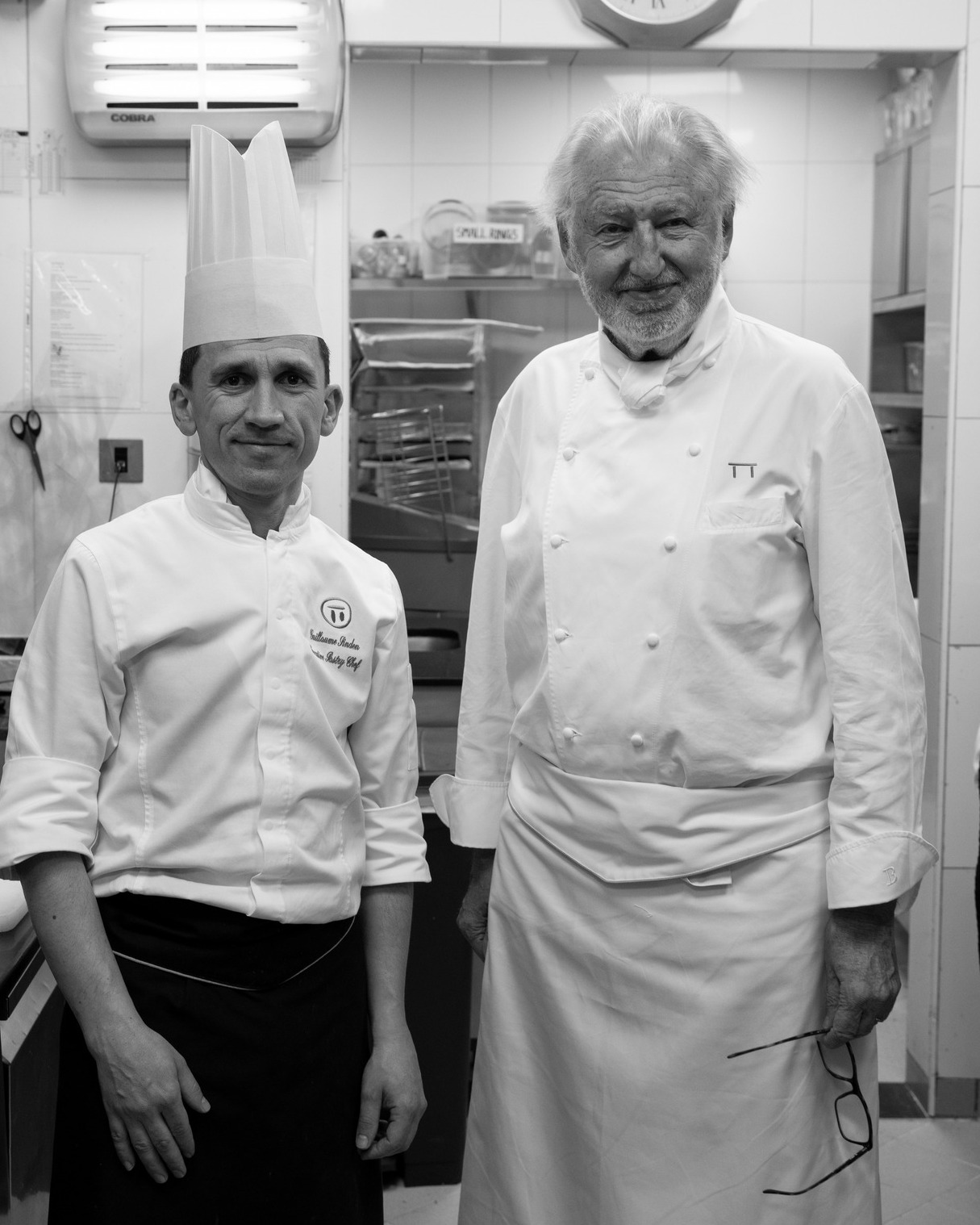 Meet Chef Guillaume Sinden, Head of Pastry. A true artist in the kitchen, his desserts are a harmonious dance of textures and flavours, inspired by the legendary Chef Pierre Gagnaire. Each creation reflects a commitment to excellence and a passion for culinary artistry.
For more information and bookings, please visit pierresdubai.com or call us at +971565256669
#PierresDubai #GaultMillauUAE #DubaiDining #DubaiFoodie #MichelinStar #MichelinGuide #LuxuryDining #FrenchCuisine #DubaiRestaurants #PierreGagnaire #FineDiningDubai #DubaiEats #DubaiFood #DubaiLifestyle #FoodieDubai #GastronomyDubai