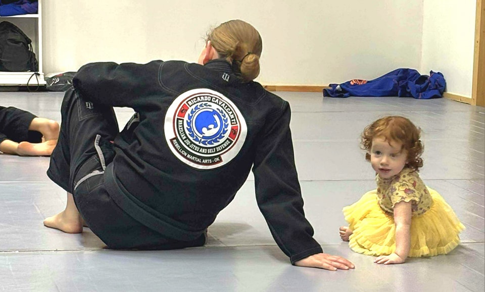 Start your week off the right way with Sunday BJJ at our Ada (Byng) location today!
Here is our Ada (Byng) location's Sunday training schedule:
Kids BJJ (5-13) 4:00-4:45pm
Kids BJJ (5-13) 5:00-5:45pm
Adults BJJ (13+) 6:00-7:00pm
See you on the mats!
#JoinTheRebellion #RebellionMAOK #CavalcantiBJJ #RCABJJ #SOC #ada #duncan #oklahoma #jiujitsu #grappling #groundfighter #jiujitsufamily #keeplearning #levelup #keepgrowingkeepgoing #jiujitsulifestyle #SonsOfCavalcanti #bjj #brazilianjiujitsu #martialarts #training #selfdefense #striking #blackbeltisjustthebeginning #NOTHINGMOREIMPORTANTTHANJIUJITSU
@ricardocavalcantibjj @ricardocavalcantiacademy
Ricardo Cavalcanti Ricardo Cavalcanti Academy - Brazilian Jiu Jitsu Cavalcanti Jiu Jitsu International Association