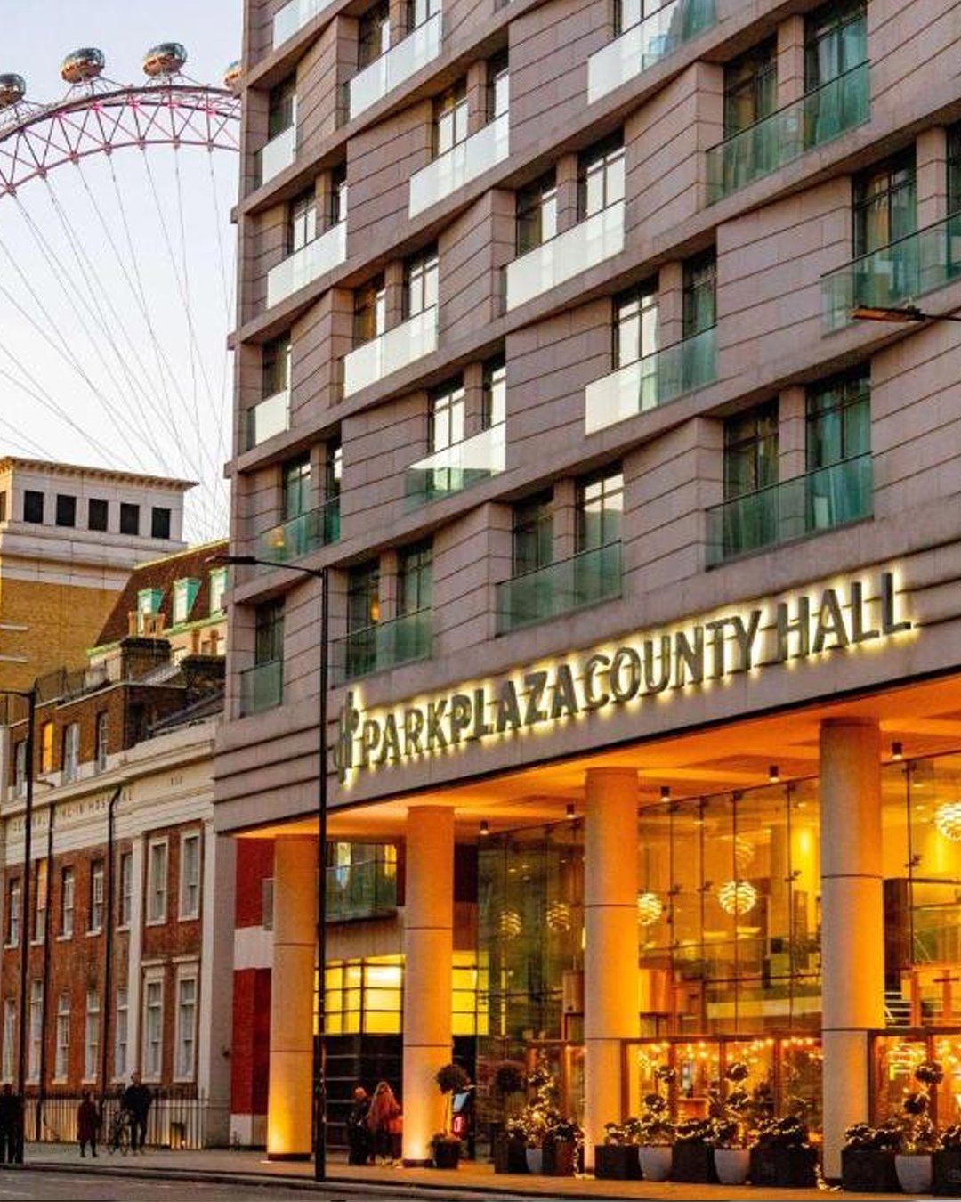 We're proud to share that Park Plaza County Hall London has been ranked as one of 'The 10 best family-friendly hotels in London' by Time Out Group.
This recognition highlights exactly why the suites in this development are such smart investments; combining comfort, location, and lasting appeal to a broad audience of guests.
You can explore our latest hotel suite investment opportunities by clicking the link in our bio.
#LondonLink #ParkPlaza #LondonProperty #PropertyInvestment