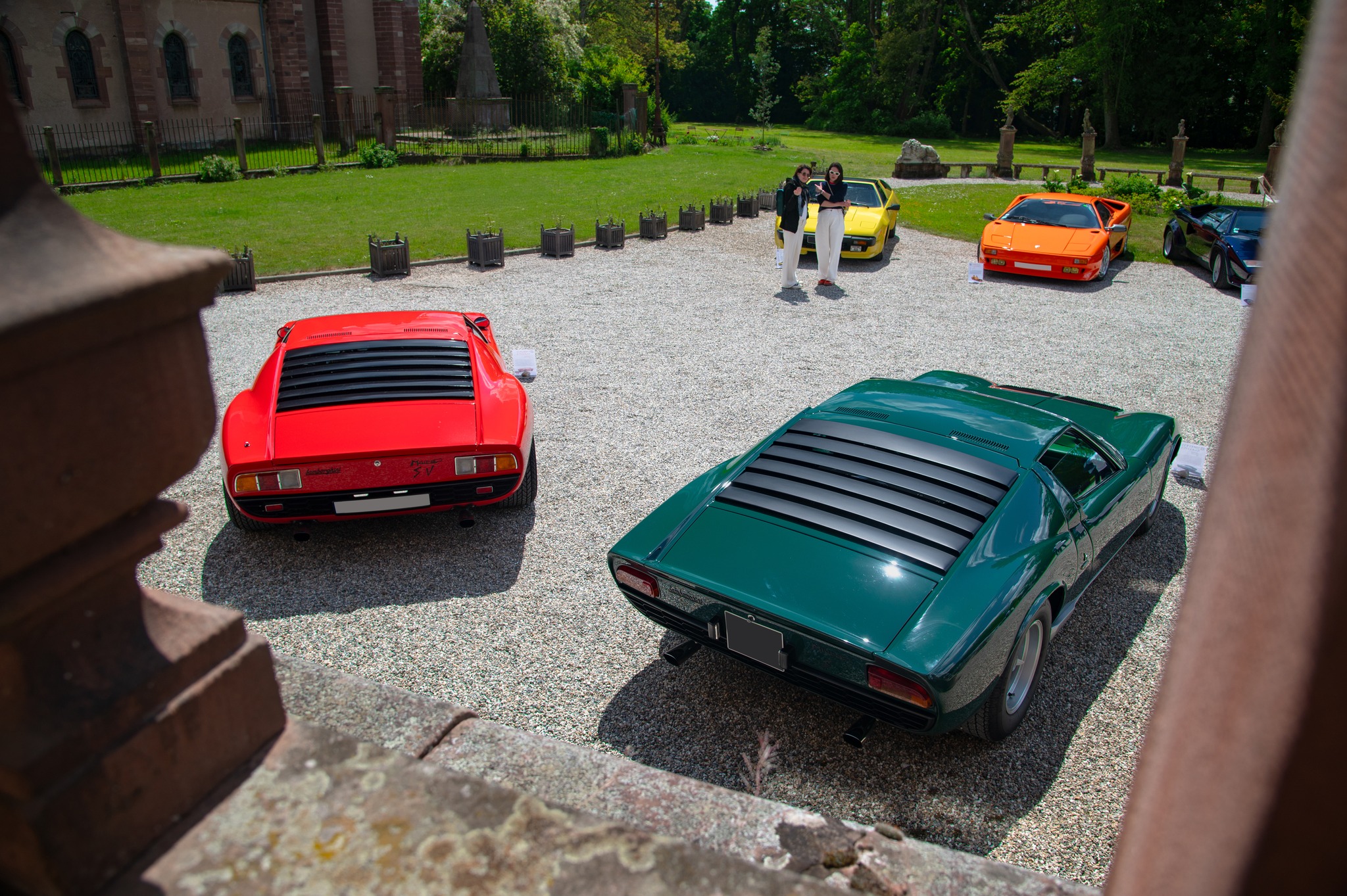 Concours d'élégance - Gagnante de la classe Prix du Public : Lamborghini Miura P400 S #4021
Oui, la Miura S Verde Acrilico a vraiment su se démarquer lors du Concours d'Élégance Timeless Classics ! Elle remporte deux catégories en repartant avec le titre Meilleure Configuration et Prix du Public !
📸 @allan_photography8
www.timelessclassics.fr
#TimelessClassics #Merci #VoituresDeCollection #PassionAuto #CarCulture #Classiccar #Event #Evenement #Privé #EvenementPrive #Alsace #BasRhin