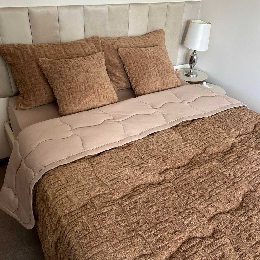 Edredom em soft + malha 100% algodão 🤎
Novidade super especial para a chegada do inverno ❄️
#inverno2025 #soft #malha100porcentoalgodao #camacompleta #decoração