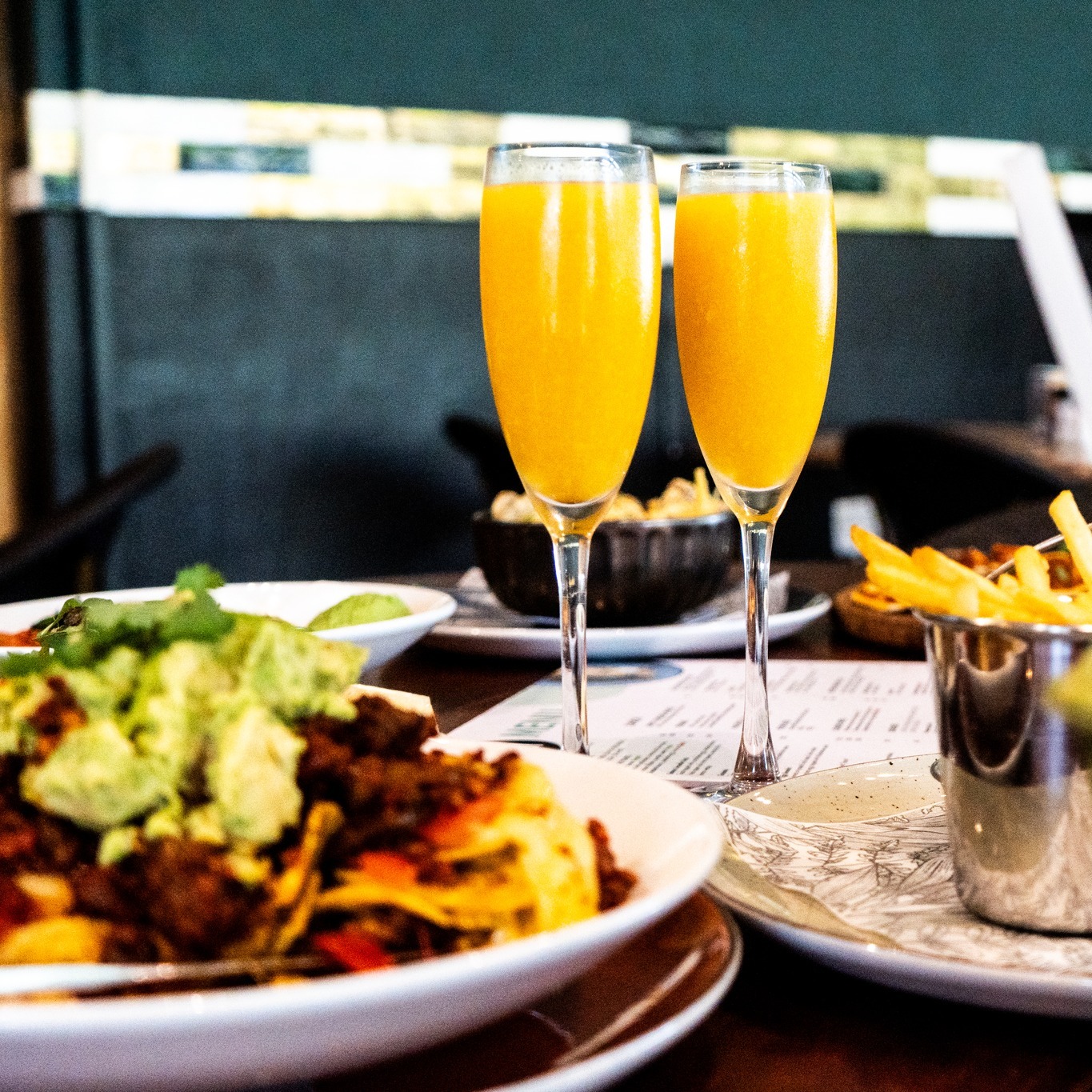 Every Sunday is Bottomless Mimosa Day 🥂
Stay as long as you like. There's no rush!
#mimosa #brunchtime #ballito #ballitorestaurant #foodfundicafe #sugarrushpark #lovenorthcoast #bestofballito #kzn #sundaymood☀️