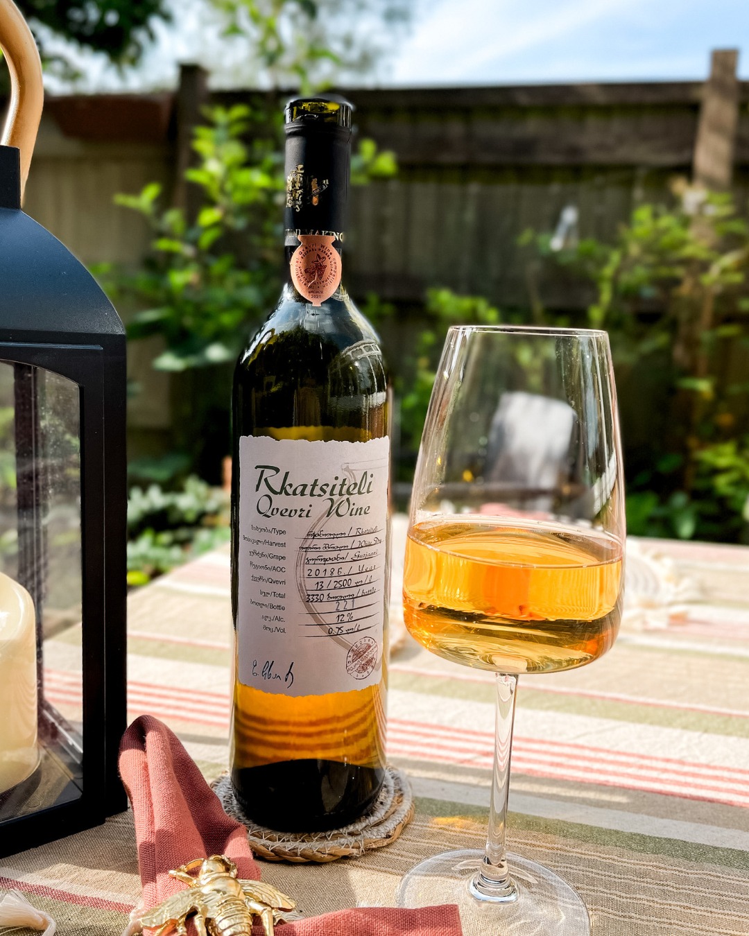 Indulge in the essence of Georgian wine with our exquisite Rkatsiteli white qvevri wine. Crafted using the revered Kakhetian traditional method, this wine showcases the unique flavours of the Rkatsiteli grape variety harvested in Gurjaani, Kakheti region.
Come and pick up yours at Winchester market today! 🍷