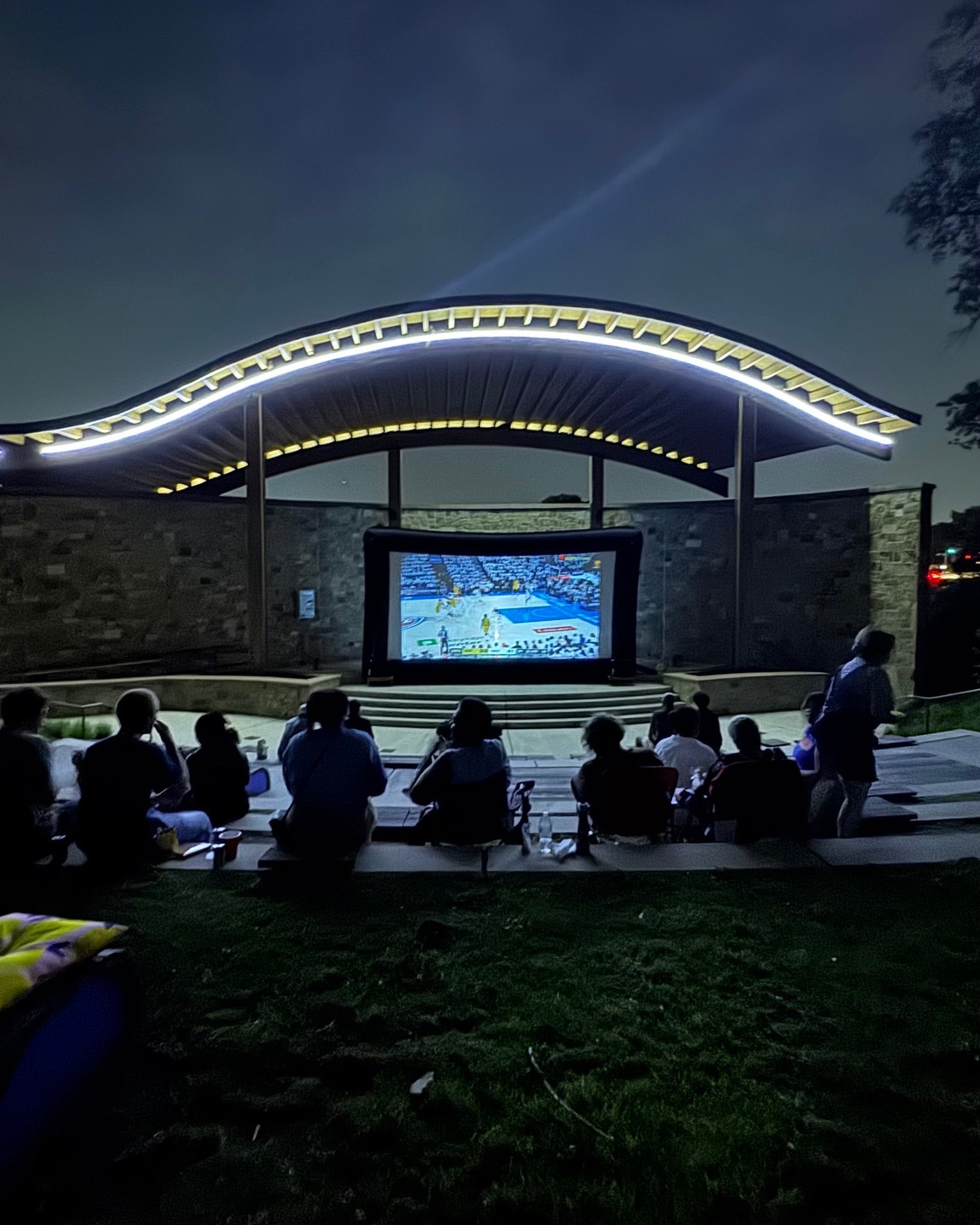 Popcorn poppin & movies rollin 🎬✨ Our latest event at Riverside County Park Amphitheater with @eden.jersey brought friends, laughs, and the perfect outdoor setup for a night to remember!
Looking to host your own movie night? Visit the link in our bio to get started 🎟️
#BackyardCinemas #MovieNightVibes #OutdoorEvents #NJParties #BackyardFun