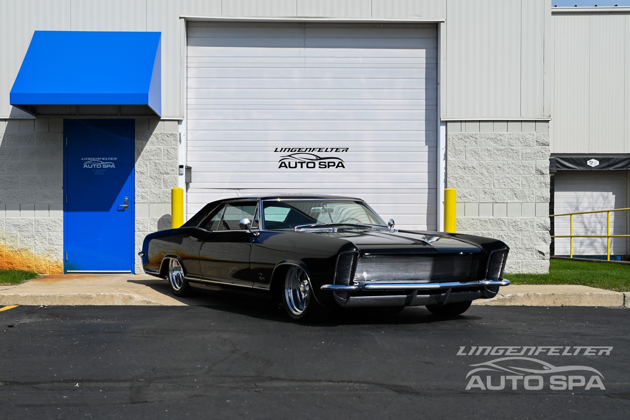 Kicking off the first day of summer with a classic. This 1969 Buick Riviera came in for full front PPF and Ceramic Coating to keep that paint protected and shining all season long
A timeless looks with modern protection.
.
.
.
.
.
#BuickRiviera #1969Riviera #FirstDayOfSummer #ClassicCarProtection #PPF #PaintProtectionFilm #PreserveTheClassics #LingenfelterAutoSpa #VintageVibes #CarDetailing #TimelessStyle #SummerCruise #ClassicCarDetailing