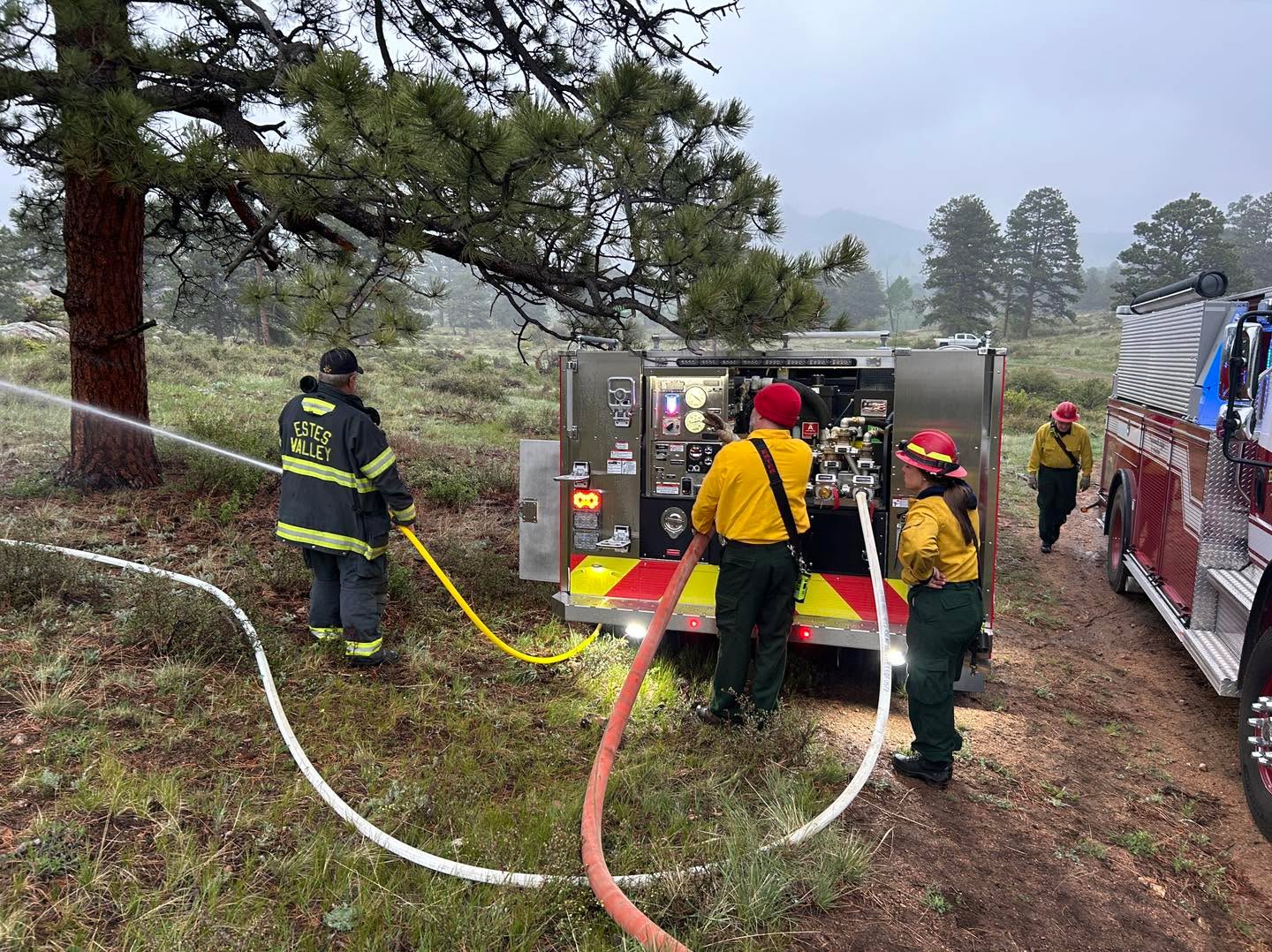 🚒🔥 This past week, the Estes Park Fire Department brought their wild land fire training to MacGregor Ranch, working fire lines, pulling hose, practicing radio communication in tough terrain, and maneuvering vehicles through challenging areas. Every step was focused on sharpening the skills needed for fast, safe, and effective response during a wildfire.
We’re proud to host and support these local heroes. Let’s continue to rally behind them and ensure they have the training, tools, and resources needed to protect our community. 💪🌲