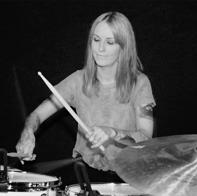 DRUM TRACKING AVAILABLE
Looking for live drums to be added to your song to bring it to life?
High quality drum tracking available, parts can be written if needed and tracks can also be mixed for you.
Check out some examples of tracks I’ve played on and produced via the website (link in bio)
#musicstudio #soundproduction #makingmusic #musicproducerlife #engineer #millermusic #musicproducer #musicproduction #producer #recordingstudio #sound #singersongwriter #paisley #pro #tracking #mixer #renfrewshire #drumtracking #recording