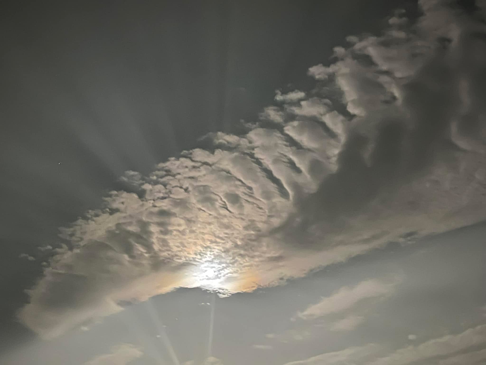 Tis a braw lict moon lict nicht, the nicht 😊