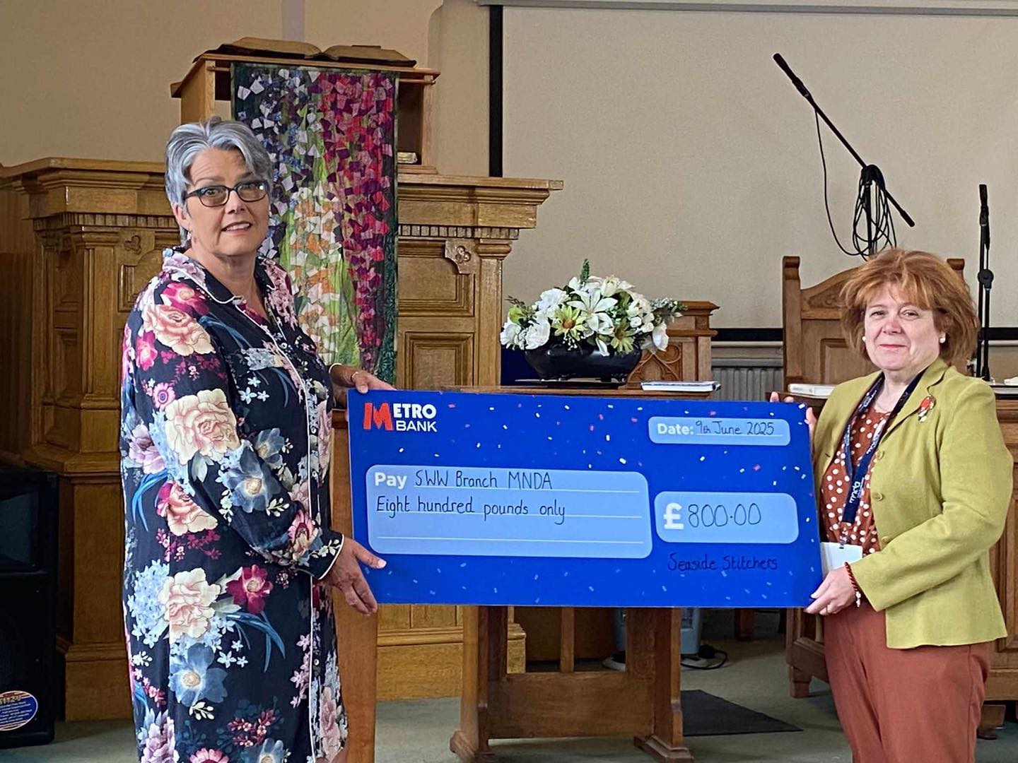 ๐ธ๐นT๐A๐K Y๐U!!!๐น๐ธ
Huge thank you to the Seaside Stitchers in Porthcawl who held a destash sale in Arlington Road Presbyterian Church Porthcawl on Saturday May 3rd raising money for MND. They raised an incredible ยฃ800!
They also presented a beautiful quilt to Porthcawl museum (pictured below).
Thank you!!