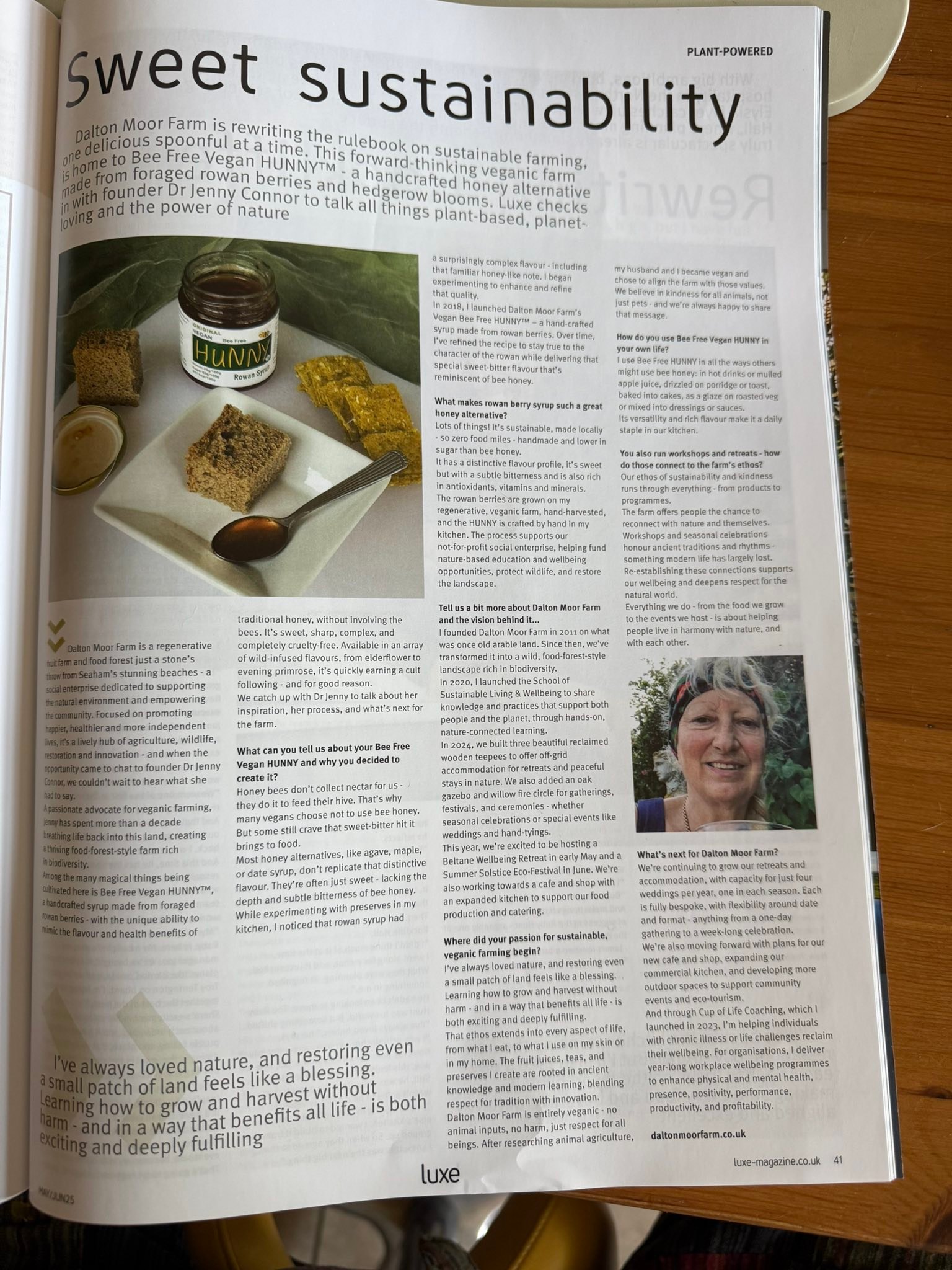 Look what just dropped through the door 😎
A lovely article about me and the farm after a visit from LUXE magazine 🌞🌱🌼💚🐝
It’s a bit posh!