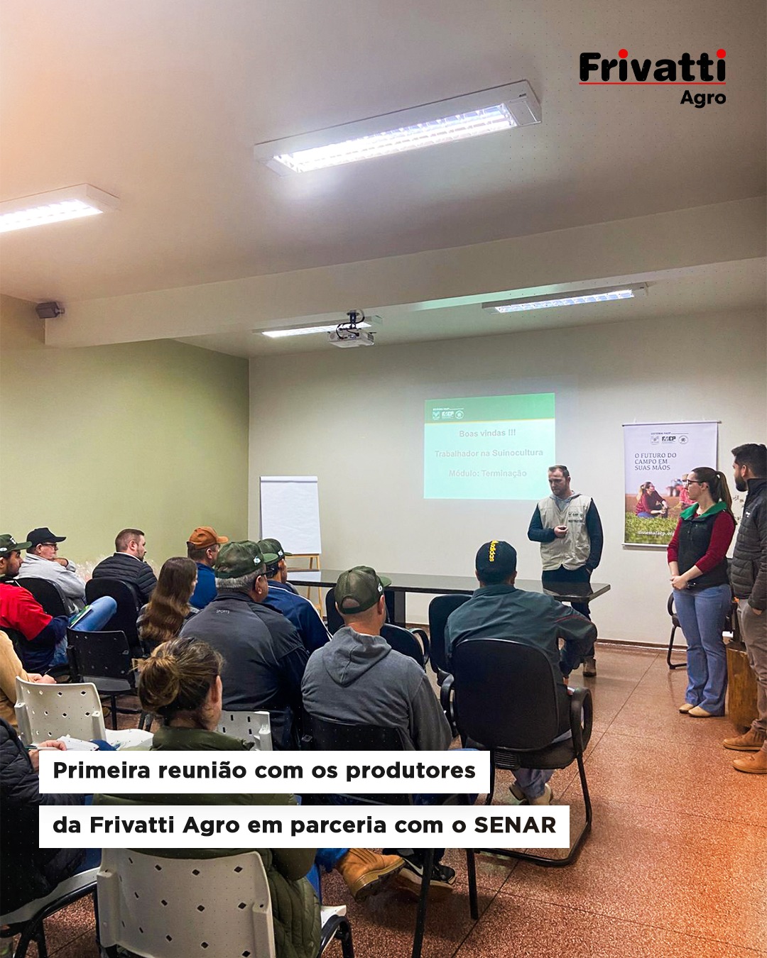 Na última semana, realizamos a primeira reunião oficial com os produtores da Frivatti Agro, em uma nova e promissora parceria com o SENAR — Serviço Nacional de Aprendizagem Rural.
O encontro teve como objetivo apresentar os projetos em andamento, alinhar expectativas e ouvir de perto as experiências e desafios de quem está na linha de frente da produção. Foi um momento de troca, aprendizado e, acima de tudo, fortalecimento da conexão entre a Frivatti, os produtores e as instituições que atuam no desenvolvimento rural.
🐖 Durante a reunião, temas fundamentais como bem-estar animal, capacitação técnica e aumento da produtividade foram debatidos com seriedade e engajamento. A presença do SENAR trouxe ainda mais peso ao momento, com uma abordagem técnica e educacional que reforça o compromisso com a profissionalização e o crescimento sustentável da suinocultura.
👥 Também foi um espaço de escuta ativa: os produtores compartilharam vivências, apresentaram sugestões e contribuíram para um debate que certamente trará frutos positivos para toda a cadeia produtiva.
Esse é apenas o começo de uma série de ações que visam transformar, qualificar e valorizar o trabalho no campo.
🌱 A Frivatti Agro acredita que o futuro do agronegócio se constrói com diálogo, inovação e compromisso coletivo.
🔗 Quer ver mais detalhes sobre essa reunião?Acesse a matéria completa no nosso site https://www.frivatti.ind.br
#FrivattiAgro #SENAR #Suinocultura #AgroResponsável #DesenvolvimentoRural #ProdutorRural #InovaçãoNoCampo #AgroParaná #AgroÉCompromisso