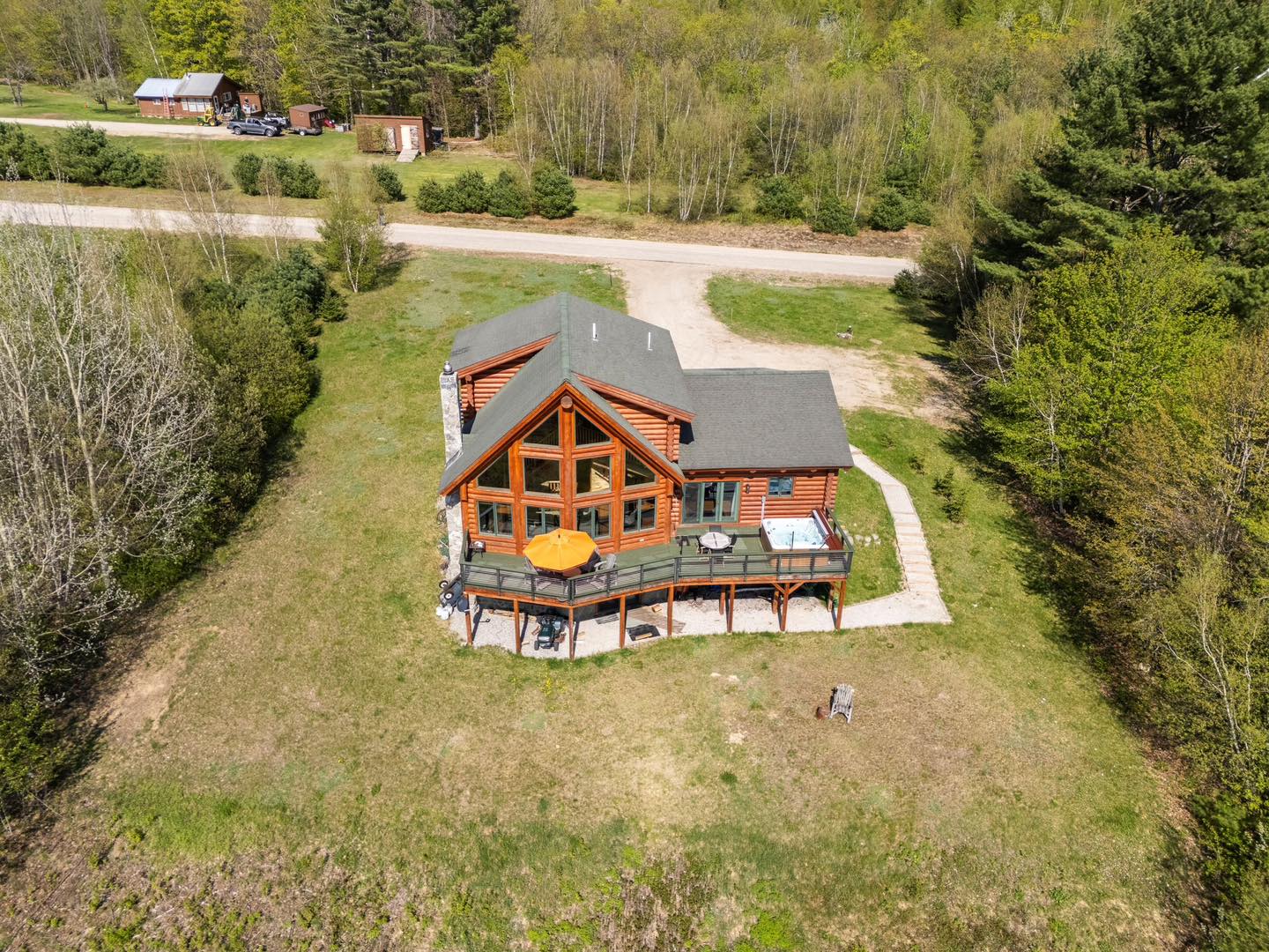 Price improvement! Now listed at $799,000, 70 Mountain Valley Road in Bethel is decked out for summer.
View the full listing and schedule a tour at the Agency Listings link in bio.