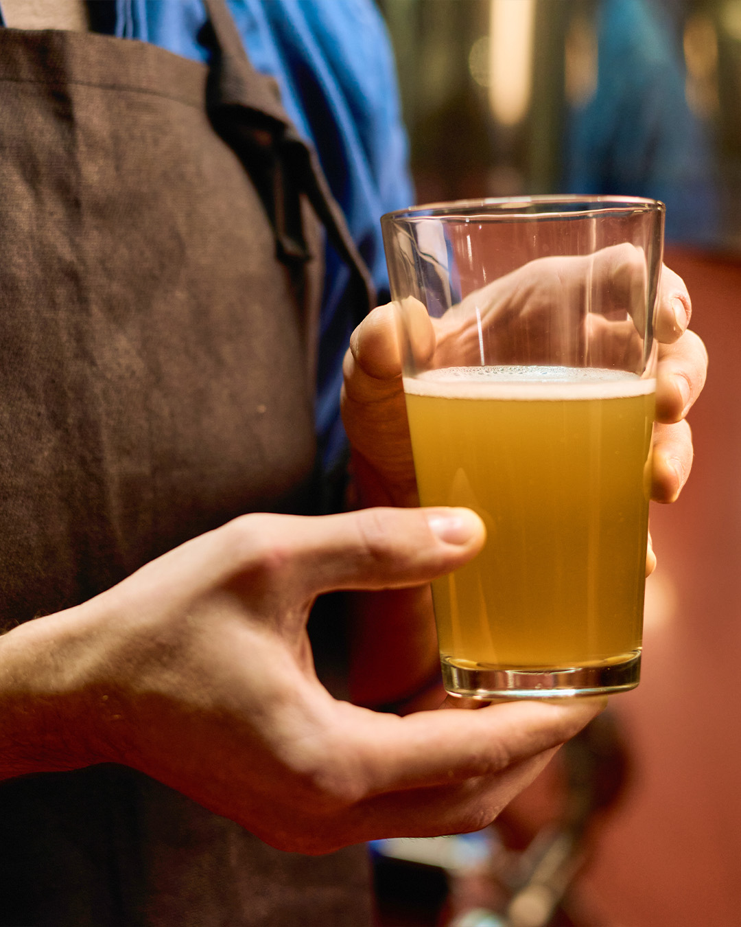 Poured with care, held with pride.
Every glass of Official starts with hands that know the craft.
#OfficialBeerCo #DrinkOfficial #AussieBeer #GoldCoastBrewed #CraftNotComplicated #BeerInHand #OfficiallyGood #BrewedProper #TimeForABeer #BeerThatBelongs