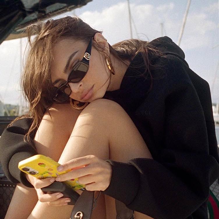 Emily Ratajkowski in Gucci GG monogram spending time on the French Riviera.
.
.
.
#gucci #madeinitaly #otticabardellimilano #occhialidasole #occhialidasoleuomo #occhialidasoledonna #guccisunglasses #otticomilano #occhialiuomo #guccieyewear #milano #eyeweartrends #otticamilano #occhialidonna #luxuryglasses #eyewearfashion #occhialidasole😎 #occhialimoda #occhialisole #occhialimilano #zeissvisioncenter #guccicollection #occhialidimoda #otticabardelli #occhialidavista #guccilover