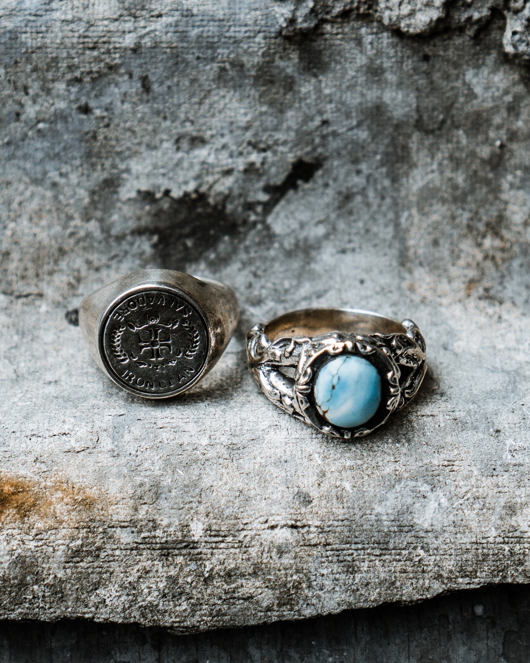 The Aquilus ring features a striking Hubei turquoise stone set in solid 925 silver, each piece unique, like the soul who wears it.
Paired with the Salvairon signet ring, where clean structure meets raw elegance, forged in collaboration with Salvadore Atelier.
Crafted to stand alone. Stronger worn together.
__
WORLDWIDE ORDER:
• ironclanjewelry.etsy.com
__
INDONESIA ORDER:
• tokopedia.com/ironclanchamber
__
#IronClanJewelry #925Silverring #HandmadeSilver #handmadejewelry