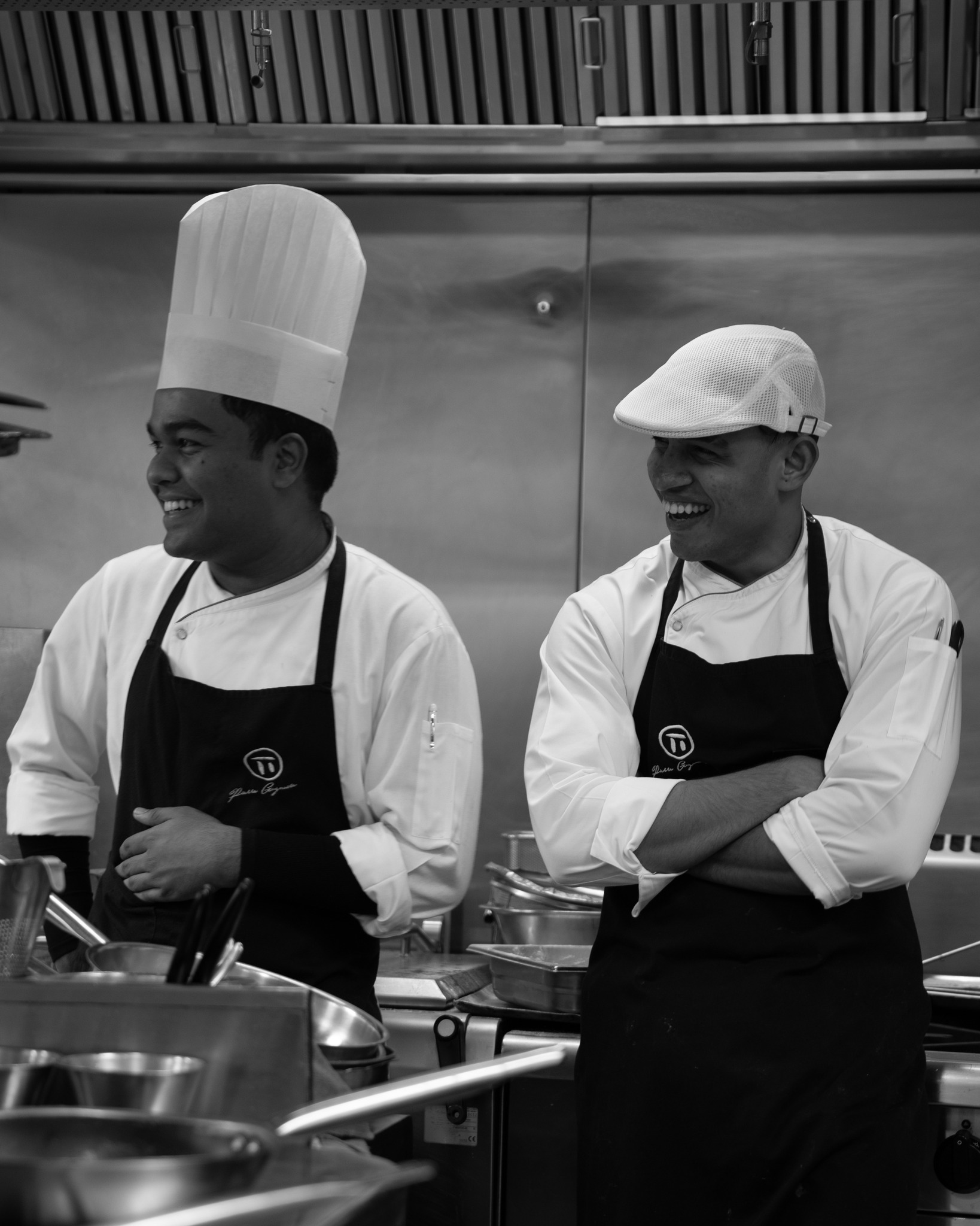 The artistry of French cuisine, powered by one team...
For more information and bookings, please visit pierresdubai.com or call us at +971565256669
#PierresDubai #GaultMillauUAE #DubaiDining #DubaiFoodie #MichelinStar #MichelinGuide #LuxuryDining #FrenchCuisine #DubaiRestaurants #PierreGagnaire #FineDiningDubai #DubaiEats #DubaiFood #DubaiLifestyle #FoodieDubai #GastronomyDubai