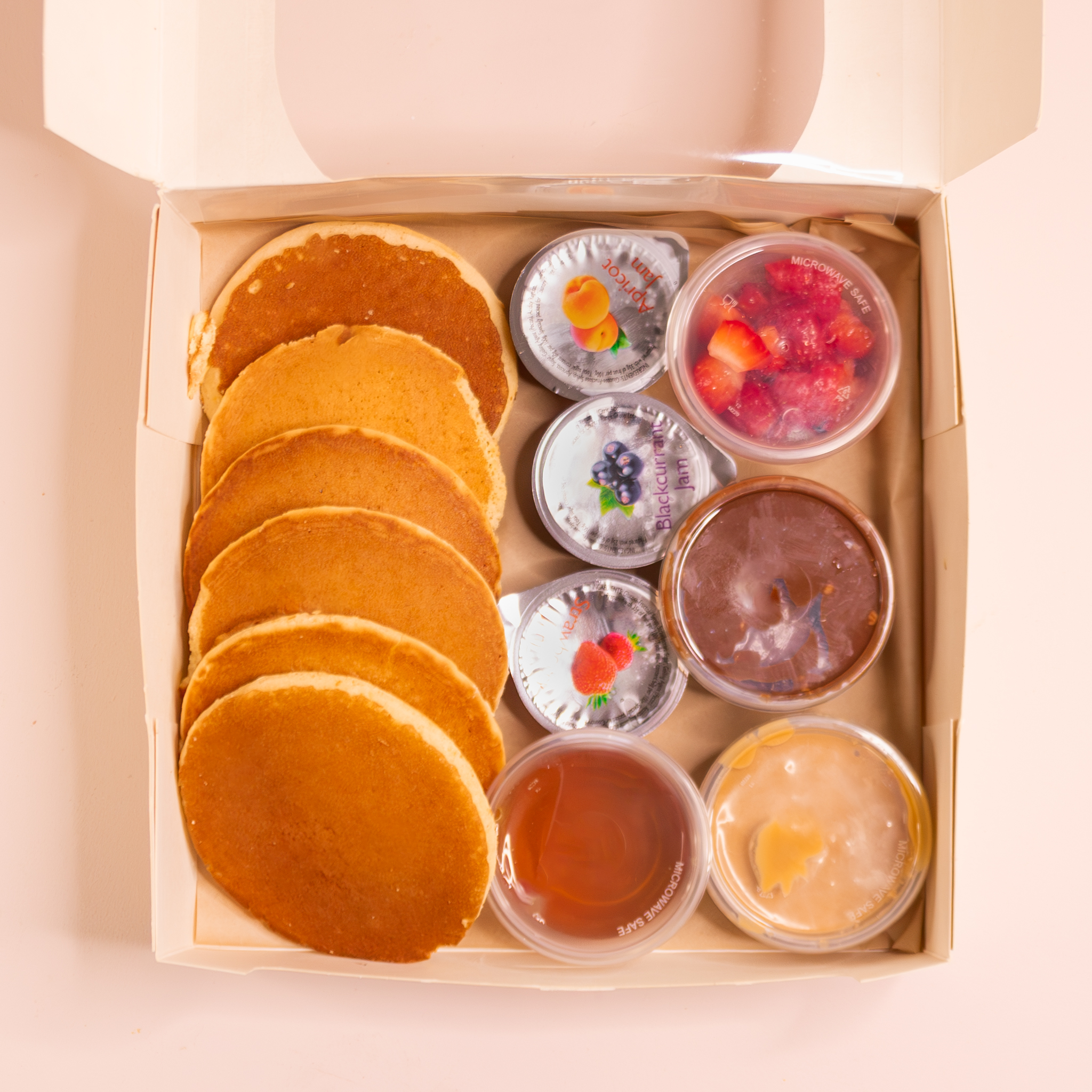 Breakfast is served ☀️🔥😴
Start the day the Meltdown way 🥐✨
Our breakfast catering brings the goods: freshly baked mini pastries, fluffy pancakes, golden scones, and ham & cheese croissants straight from the oven.
Perfect for early meetings, team catch-ups, or just because breakfast > everything 🥞🥞
#FeelGoodFood #meltdownkindaday