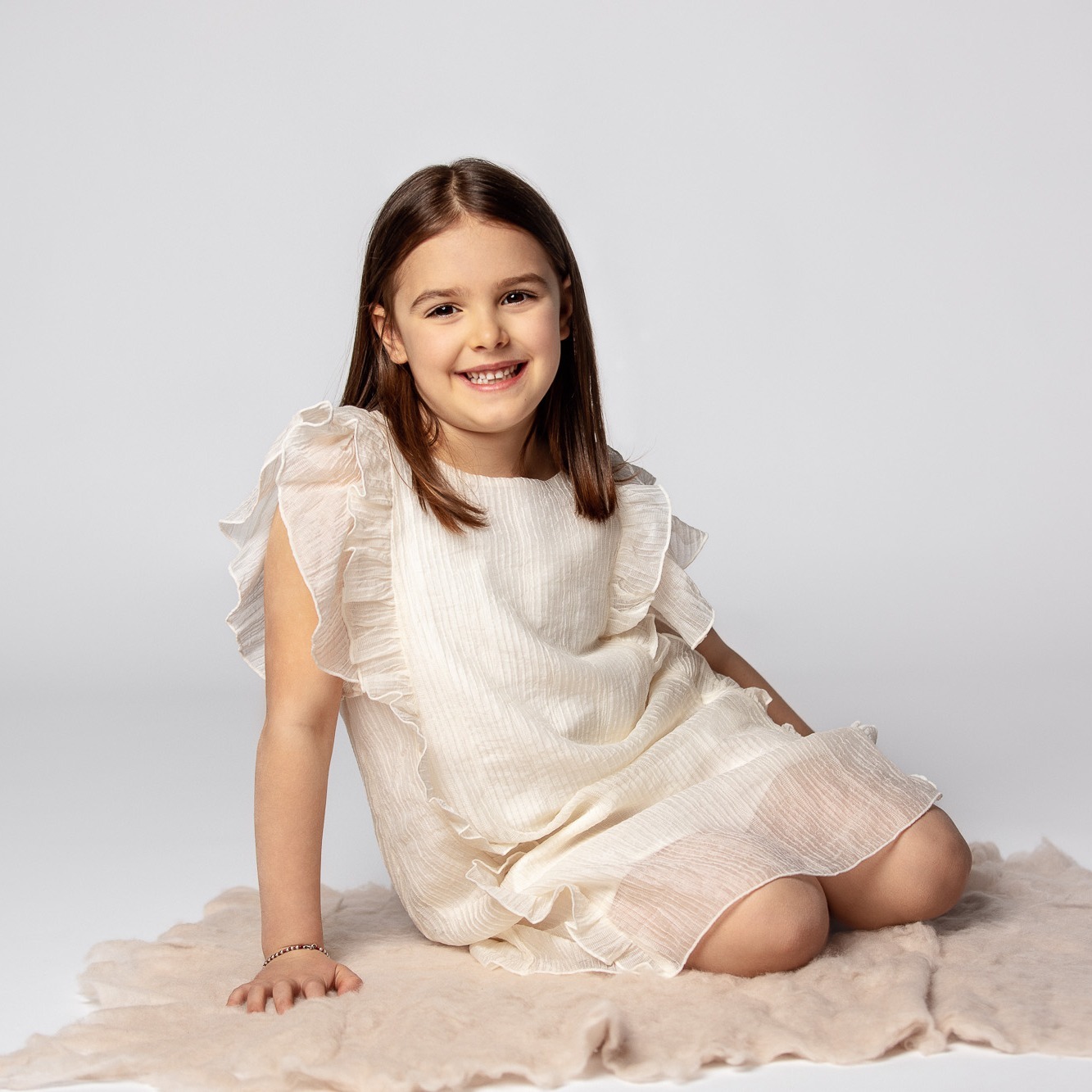 CAMILLA🤍
MOTHERHOOD & FAMILY SESSION
.
.
www.melaniamaffucciphotographer.com
.
.
MUA @chiarabernardelli_makeup
.
.
#melaniamaffucciphotographer #familyphotography #familyphotographer #familyphotoshoot #familyportrait #familyportraits #fotografiadifamiglia #fotografiabambini #fotografobambini #fotografobambinimodena #fotografoneonati #fotografoneonatimodena #fotografodifamiglia #fotografodifamigliamodena #fotografofamiglia #fotografofamigliabologna #fotografofamigliamodena #fotografogravidanza #fotografogravidanzamodena #fotografogravidanzabologna #maternity #maternityphotoshoot #maternitystyle #maternityphotoshoot #maternitysession #motherhood #motherhoodmoments #motherhoodsessions #fotografomodena #fotografobologna