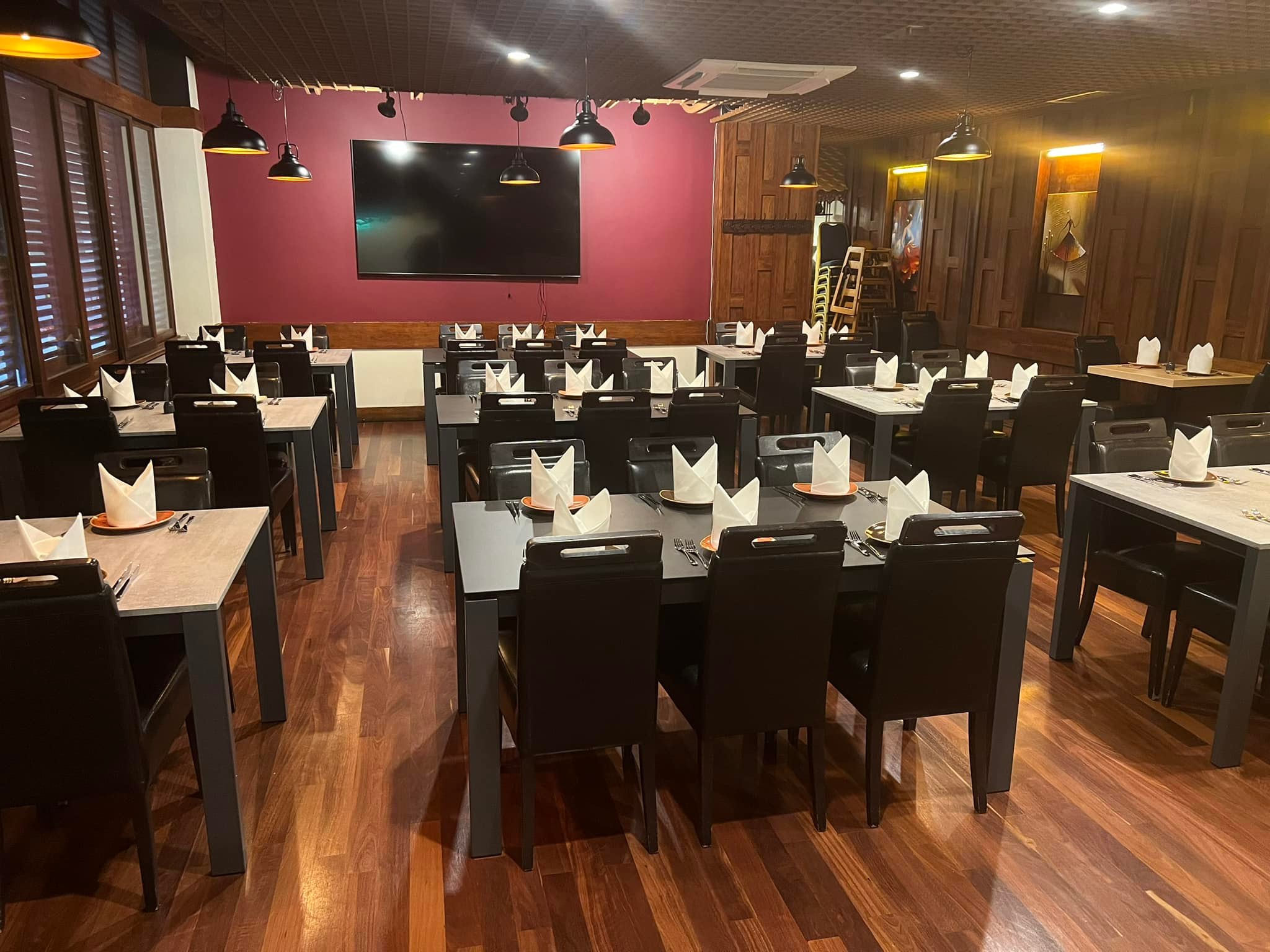 FINE DINING in Chilis Indian Restaurant Reading
DECEMBER Special Offer
Tuesday to Thursday 25% on food
Friday to Sunday 15% on Food
Bookings only
Code : chilis/Indian/Dec22
Book now to enjoy your lunch or dinner for your special and casual occasions with your family and friends!!
www.reading.chilisrestaurant.co.uk
0118 9500446