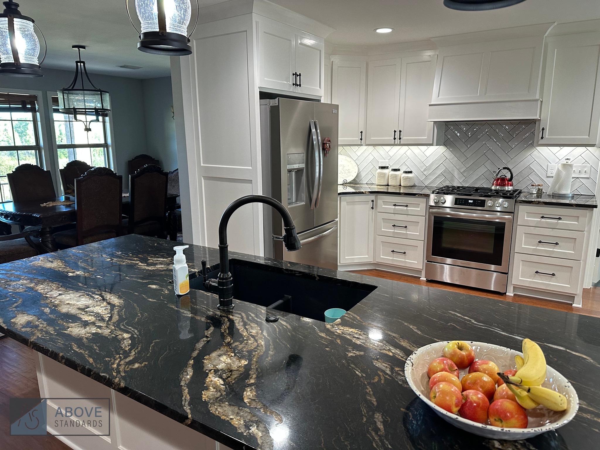 Finished pictures of the Stane kitchen. A huge thank you to my amazing subcontractors who helped make this possible - @alphacountertops @customcabinetcreations Rowe Rooter & Plumbing, LLC Eaton Custom Homes
#abovestandardsllc #stanekitchen #kitchenremodel #kitchencabinets #kitchencountertops #residentialremodeling #remodeling #tilebacksplash #newfloorplan #greatsubcontractors #conwayarkansas #centralarkansas