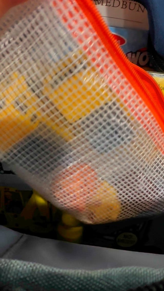 ✈️ Traveling with young kids = a full-body workout and a test of your toy-stashing skills!
As an SLP and a mom, I was mindful of packing activities that kept little hands busy and boosted language along the way — but..
My favorite travel hack though? The tray table cover 🙌
It kept everything within reach, caught runaway toys, and even held the tablet when needed.
Total game changer for little hands — and mama’s sanity.
🎒What’s your must-have when flying with littles?
#SLPmom #TravelWithKids #FlyingWithToddlers #LanguageOnTheGo #MomHacks #SpeechieStuff #parenttips