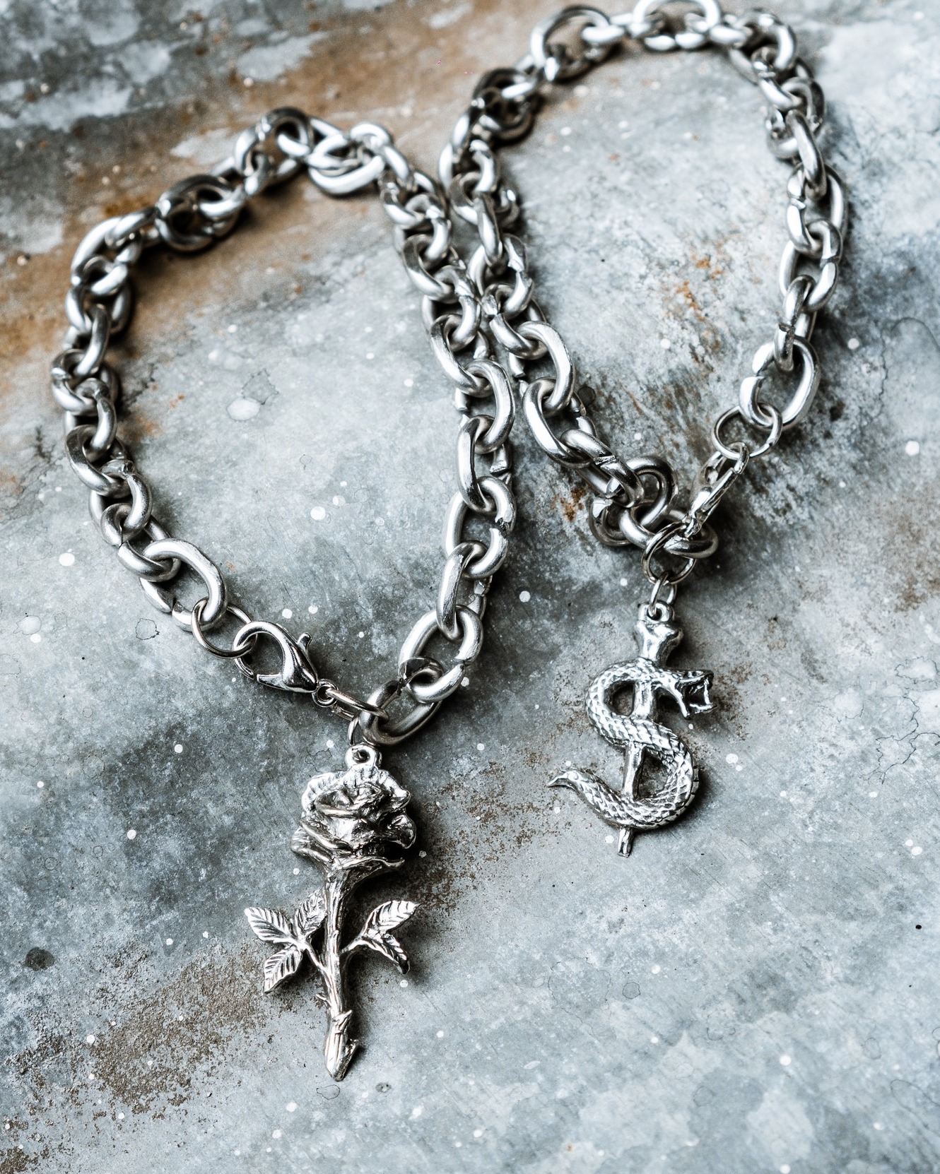 Chain Bracelet of Iron Clan's. Meet Amouris and Serpentis. which one you prefered lads? ⚜
__
Available at our website
www.ironclan.co
__
#IronclanJewelry #IronclanBracelet #handmadejewelry
#gothicstyle #gothicjewelry #gothicfashion #jewelry