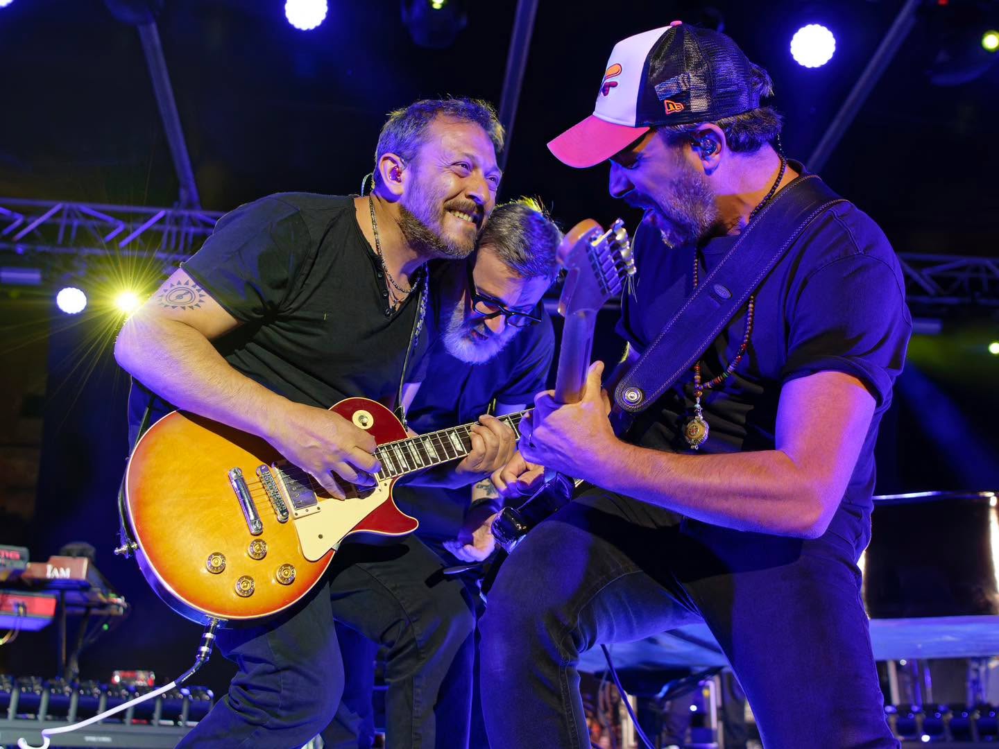 Iglesias, che serata meravigliosa! ❤️
Grazie per l’ascolto, per il calore, per le emozioni che porterò con me.
Ph @alessandro_santoru
#MarcoMasini #CiVorrebbeAncoraIlMare
@friendsandpartners @momyrecords @concerto.official @rtl1025 @birindelliauto