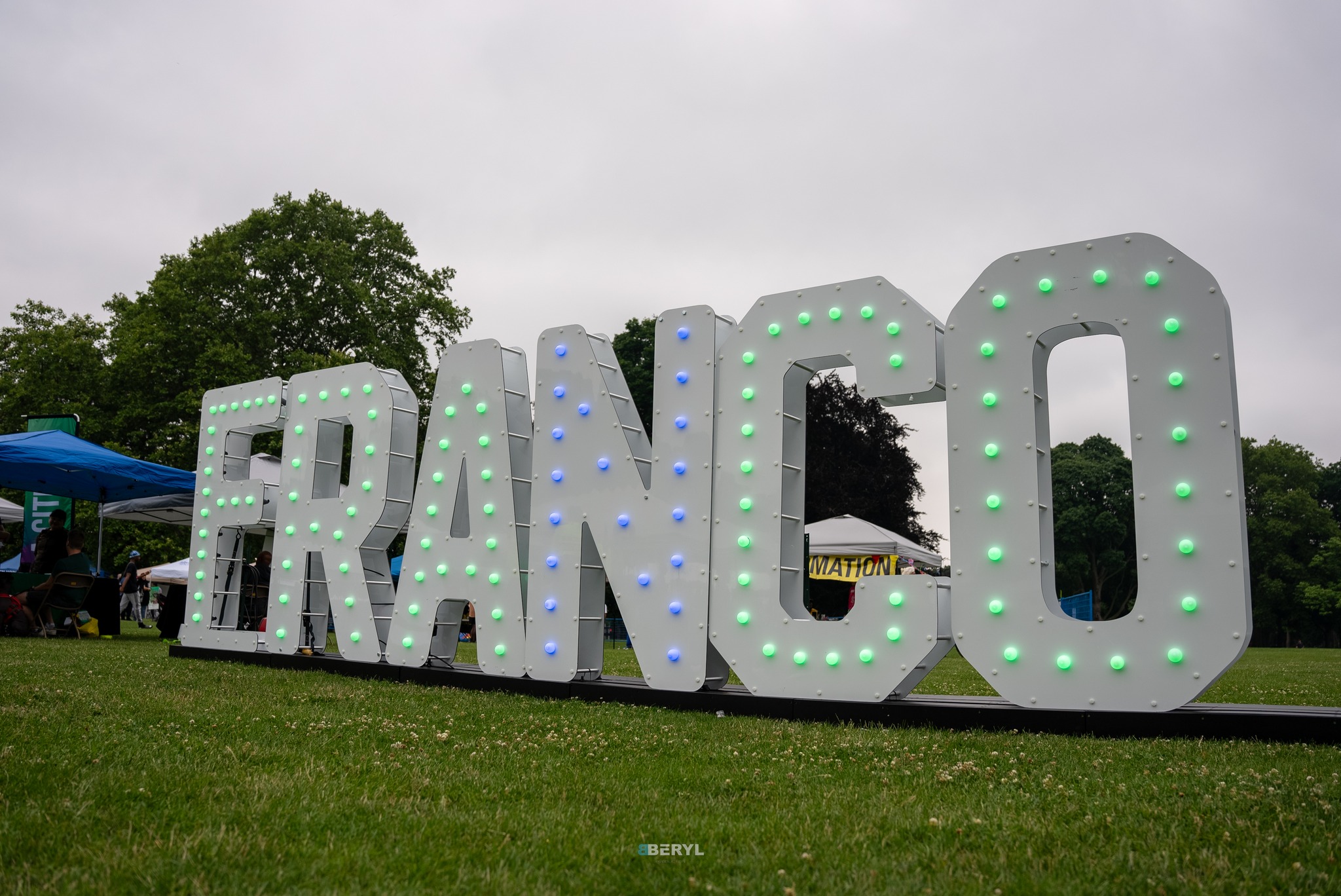 Déjà une semaine depuis la FrancoFEST 2025! Tu étais là?
On veut voir ça!
📸 Partage ta meilleure photo, ton plus beau souvenir ou ton artiste coup de cœur dans les commentaires ou en stories avec le mot-clic :#MaFrancoFEST