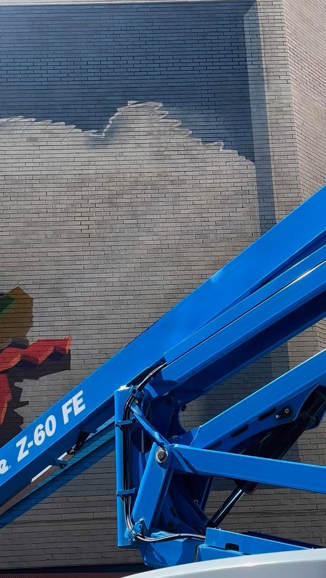 Excellent progress is being made to Sheffield's latest work of art right in the centre of the Heart of the City.
'Rivers & Hills' is set to be the city's largest mural at 483.69 square metres and will be painted across the NCP building overlooking Pound's Park. A collaborative piece by artists Rob Lee and INSA, it will pay homage to the Sheffield as a city built on hills and rivers.
Congratulations to all involved!