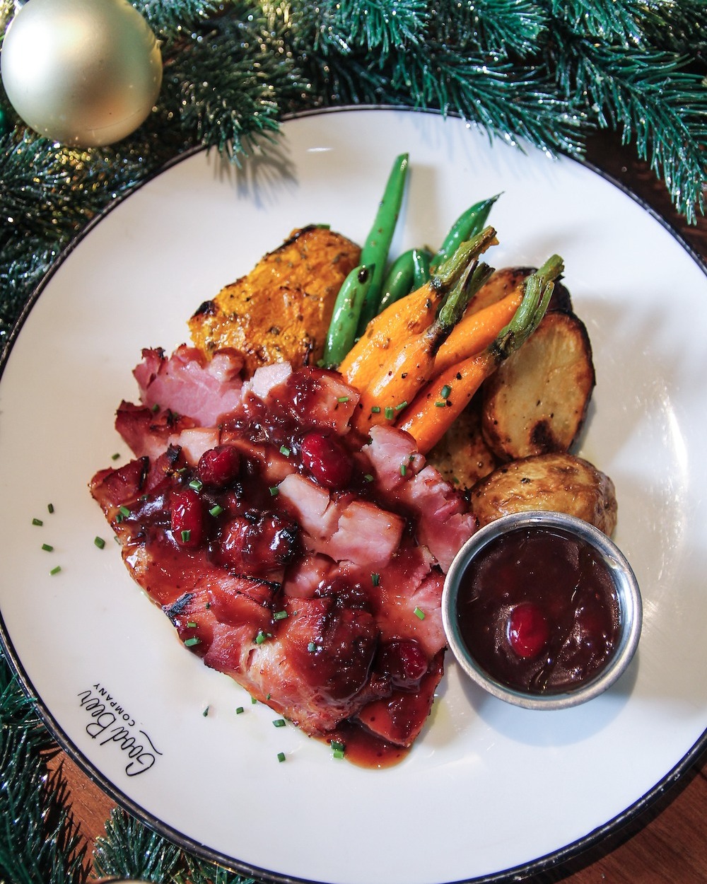 It's time to get cosy and tuck into a Christmas in July-style winter feast!
Maple glazed ham, roast pumpkin, crispy chat potatoes, glazed carrots and a cranberry jus. $30.
Available all through the month of July
Book a table now via our website (link in bio)
#christmasinjuly #christmas #roast #sydneypubs