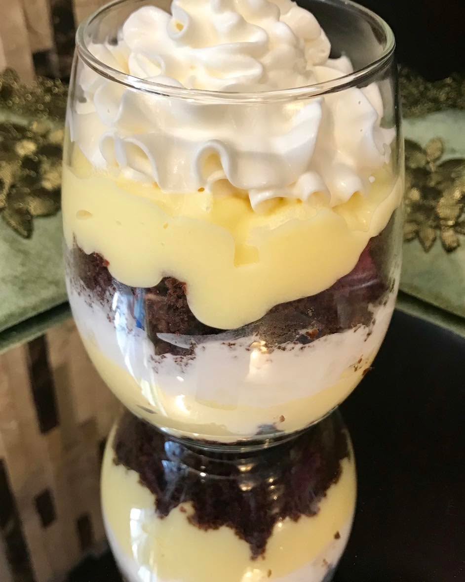 Looking for a light and cool treat for a hot summer day? Gluten free and sugar-free pudding and whipped cream. Presentation is everything!
Yum 😋