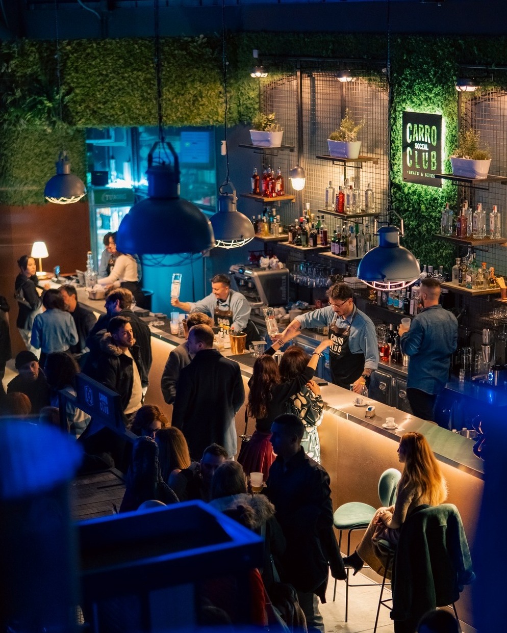 Tornare dalle vacanze è sempre un po’ un trauma.
Per fortuna, c’è il bancone di Carro, che riapre stasera!
Un brindisi, due chiacchiere, un po’ di musica…E in un attimo ti senti di nuovo nel posto giusto.
#carrosocialclub #carroponte #milano