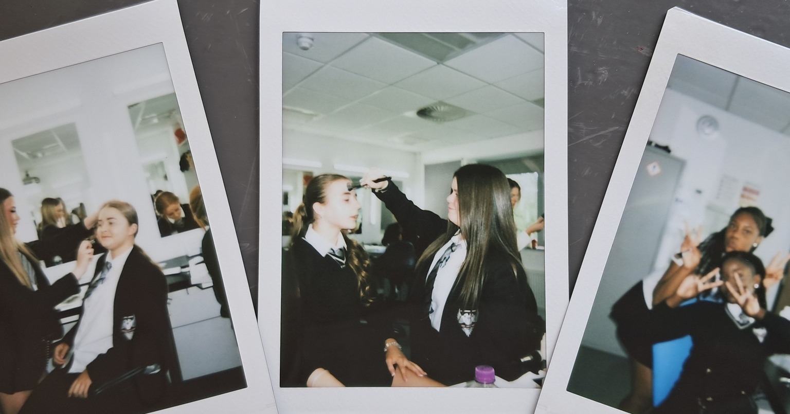 On Friday a group of Y9 students took part in a Media Makeup Masterclass at Future Skills College. They learnt about different types of media makeup; watched a live makeup demonstration and also had the opportunity to put into practice what they had learnt on each other. This gave them a vital insight into creative opportunities available through higher educational pathways.
#lovelearnlead #putstambrose1st #mediamakeupmasterclass #FutureSkills2025