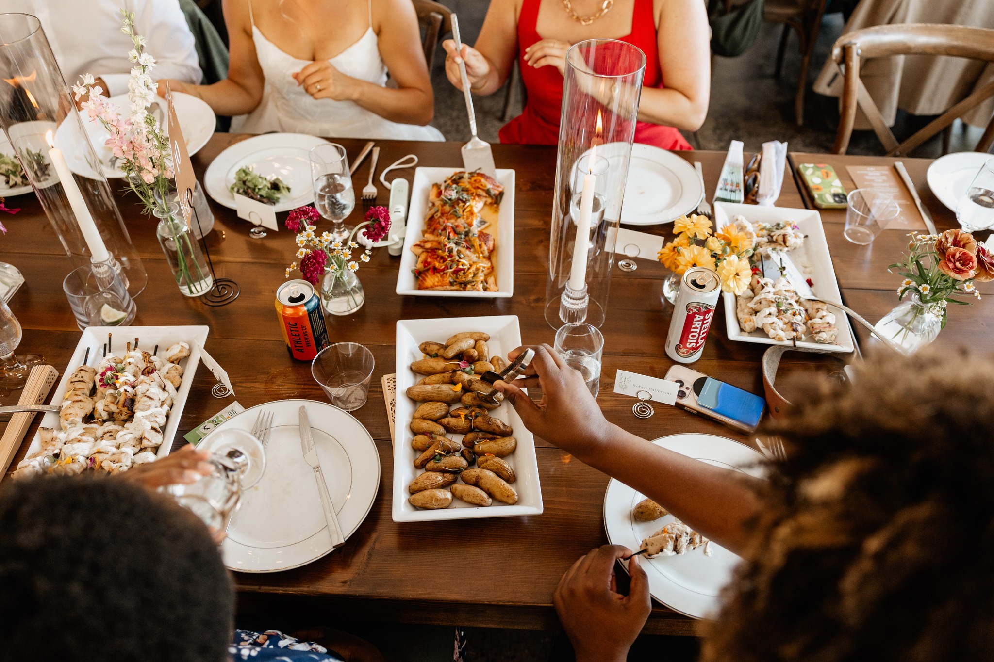 💙🤍❤️ Happy 4th of July! ❤️🤍💙
We hope you enjoy lots of family and friend time (or alone time, if that's your vibe). BUT we're excited for lots of time to relax and prepare for tomorrow's Glen Ellen Farm wedding!🦀
This photo was taken at I&S's Glen Ellen wedding just a couple of weeks ago where they had a family style dinner. A super trendy way to eat dinner, we're excited to have some of our own family style noshings today.
Venue | @GlenEllenFarm
Catering | @elevencoursescatering
Photography | @barbaraophotography
Coordination | @sleepingbeedesigns
Band | @theexcellentdrivers
Floral Design | @easttulip_
Beauty | @heatherreastylestudio
Desserts | @thefederallunch
Puppy Care | @fureveralways
Violinist | @tiffanyroseviolin
Transportation | @onthetownlimo
#wedding #weddingcoordinator #Frederick #frederickmd #frederickwedding #womanowned #marylandweddings #engaged #weddingplanner #mdwedding #weddingplannerlife #weddingdesign #familystyledining