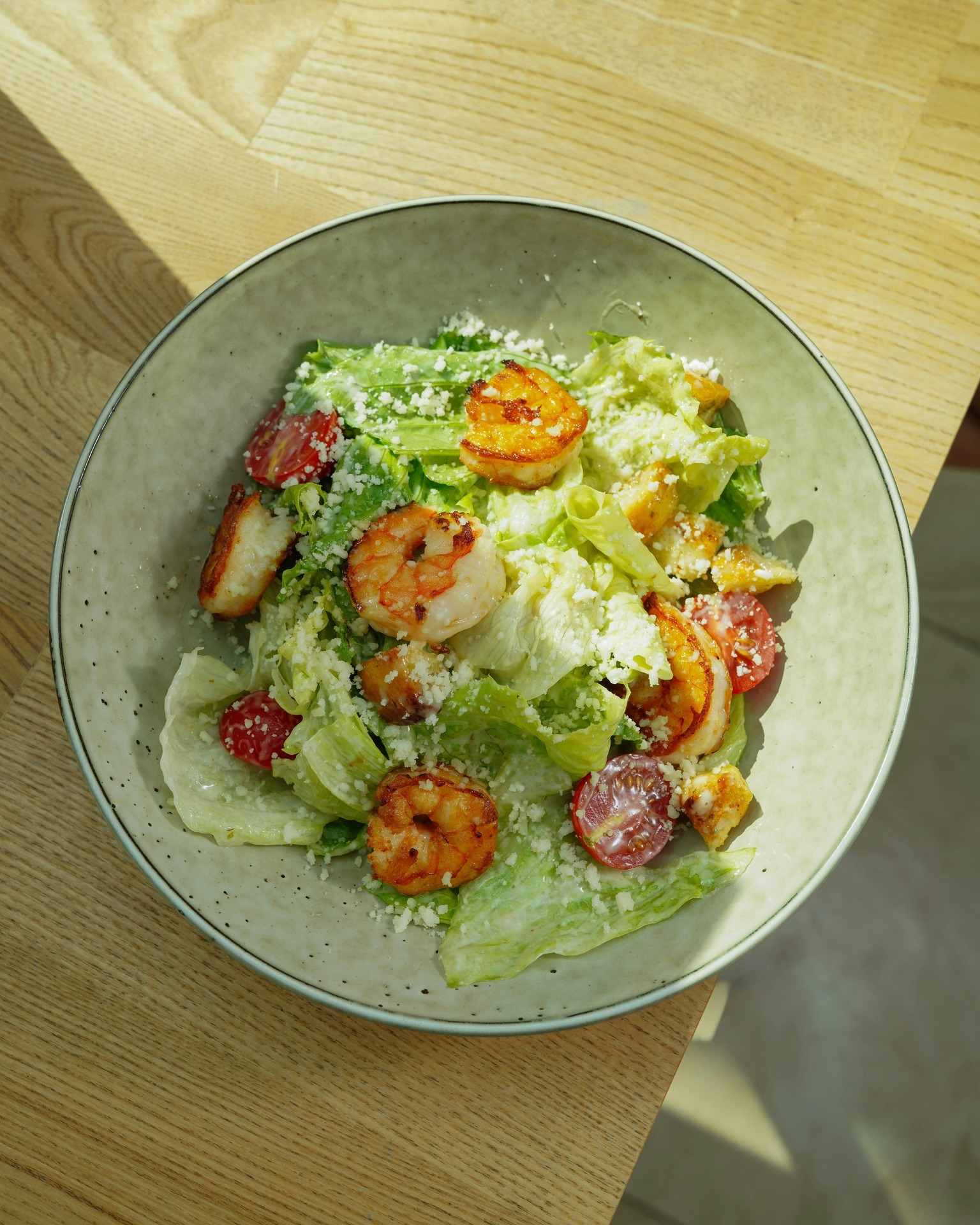 ☀️ Amb aquesta calor, una bona amanida d’estiu amb formatge artesà de Pastor de Morella pot ser el toc perfecte:�cremositat, intensitat i proximitat, tot en un plat.
🥗 Deixa’t inspirar per la temporada i proba sabors que refresquen i alimenten, amb l’essència del nostre territori.
#pastordemorella #elsportsésautèntic #morella #elsports #formatgeartesà