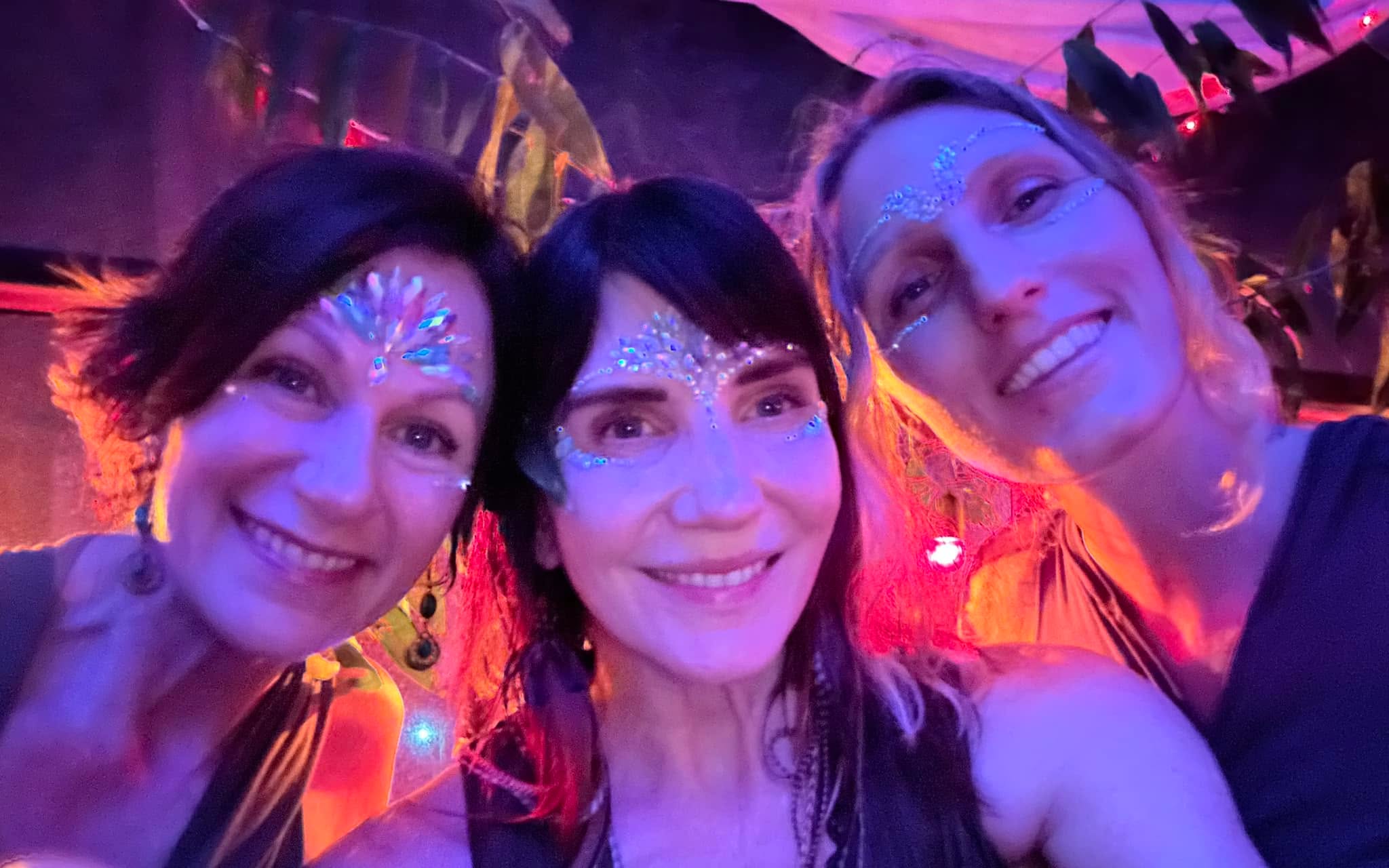 Happy new year from Thailand, sweet friends! What a beautiful place this is, and I wish you all, from the bottom of my heart, such love and happiness in this coming year!