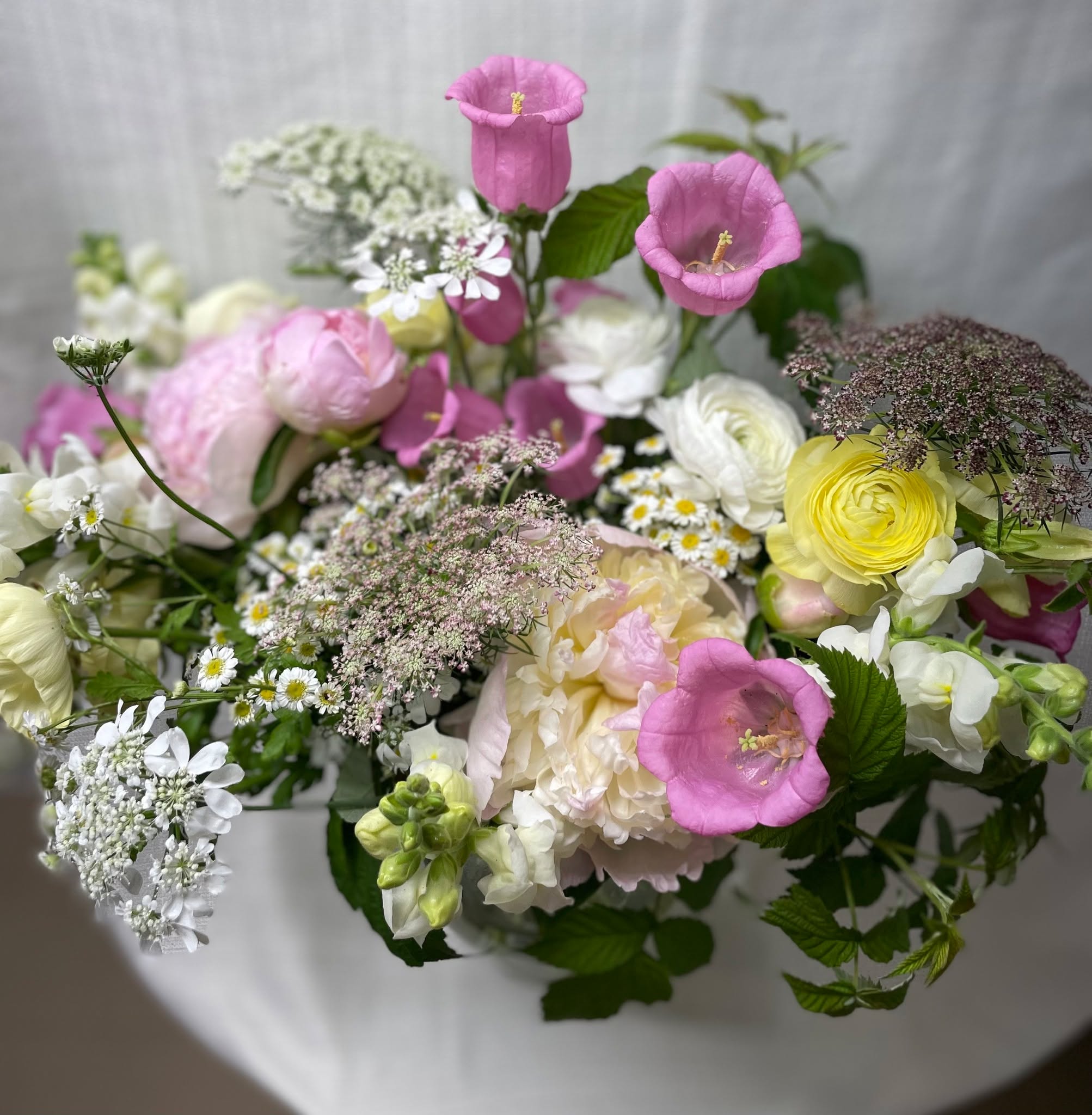 💐 Want to win free flowers on us? Now until the end of July, leave us a Google Review and you'll be entered to win a $60 gift card. Have you ever ordered from us, got a CSA, or received Blue Mountain Flowers as a gift? We're all ears! 🤔 Here's the link to review: https://g.page/r/CSYo0vRz9fHnEBM/review