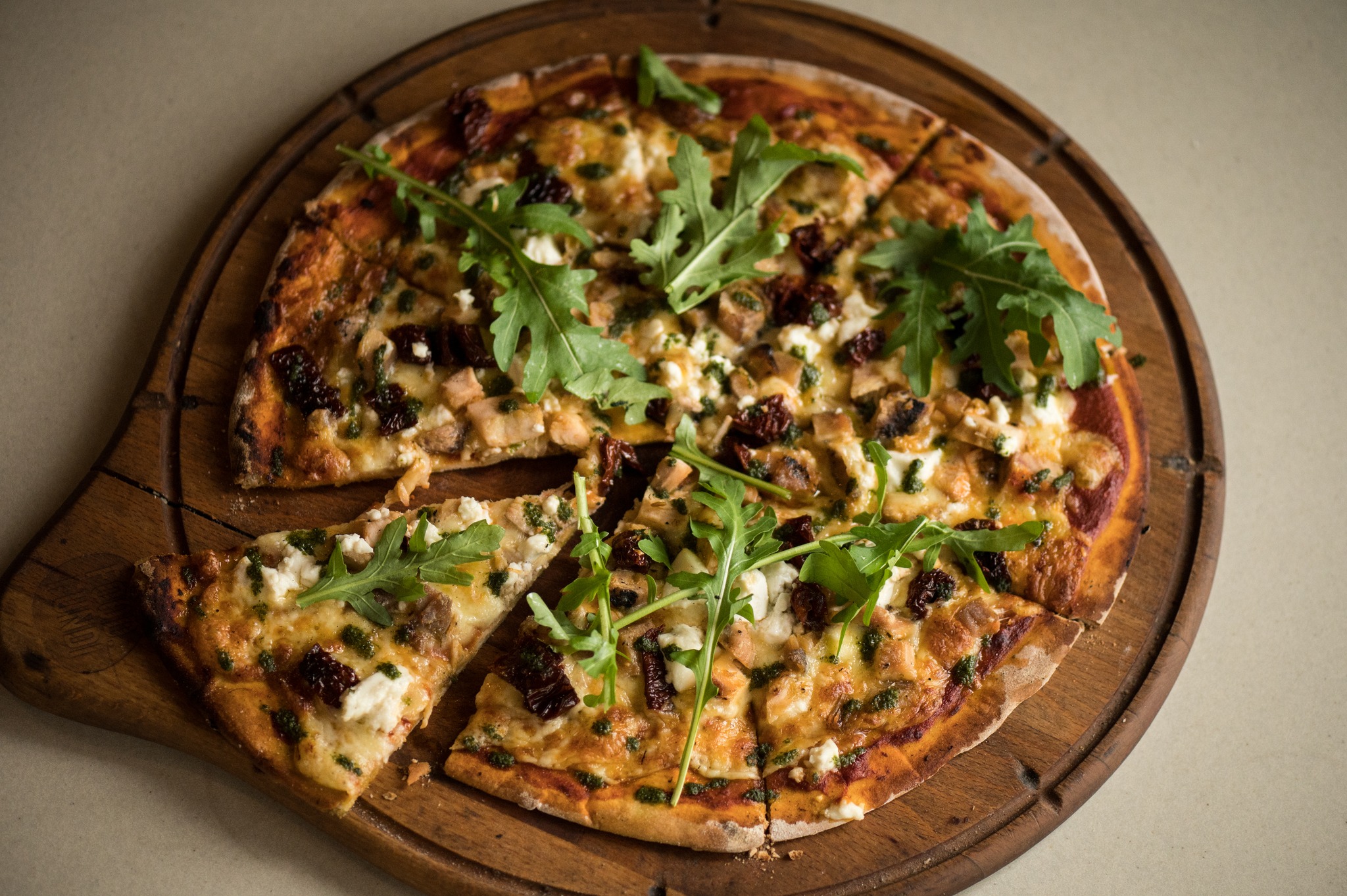 Rustic, handmade, wood-fired pizzas are the only way to go as far as we're concerned.
#pizza🍕 #homemade #foodfundicafe #sugarrushpark #ballitorestaurant #kznnorthcoast #lovenorthcoast #localbusiness