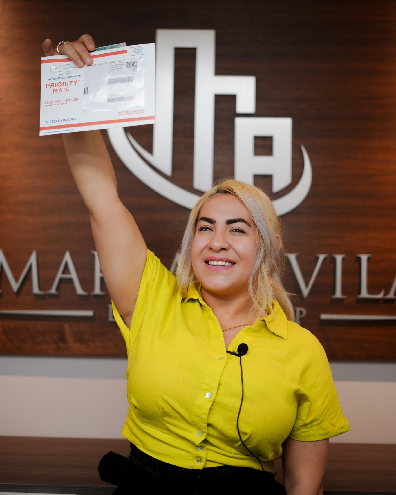 El mes pasado, varias de nuestras clientas recibieron su residencia permanente.
Cada caso fue distinto, con procesos y tiempos diferentes.
Algunas esperaron más que otras, pero todas llegaron a este momento tan anhelado.
Si usted necesita ayuda con su caso, nuestra primera consulta es gratis y siempre hablara con uno de nuestros abogados directamente, llámenos: 773-762-2500
#abogadosdeinmigracion #abogadoslatinos