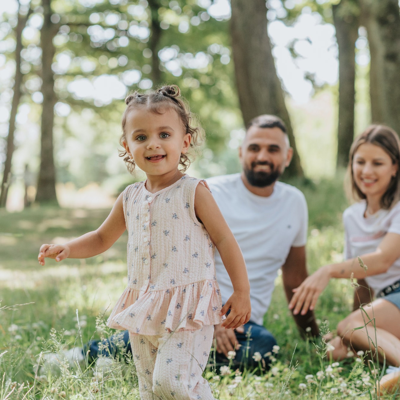 En fin de séance photo, même la fuite de la petite bambine est un bon prétexte à faire une photo :) Quelques photos à venir de cette séance à Woippy, un de mes nouveaux spots photos favori!