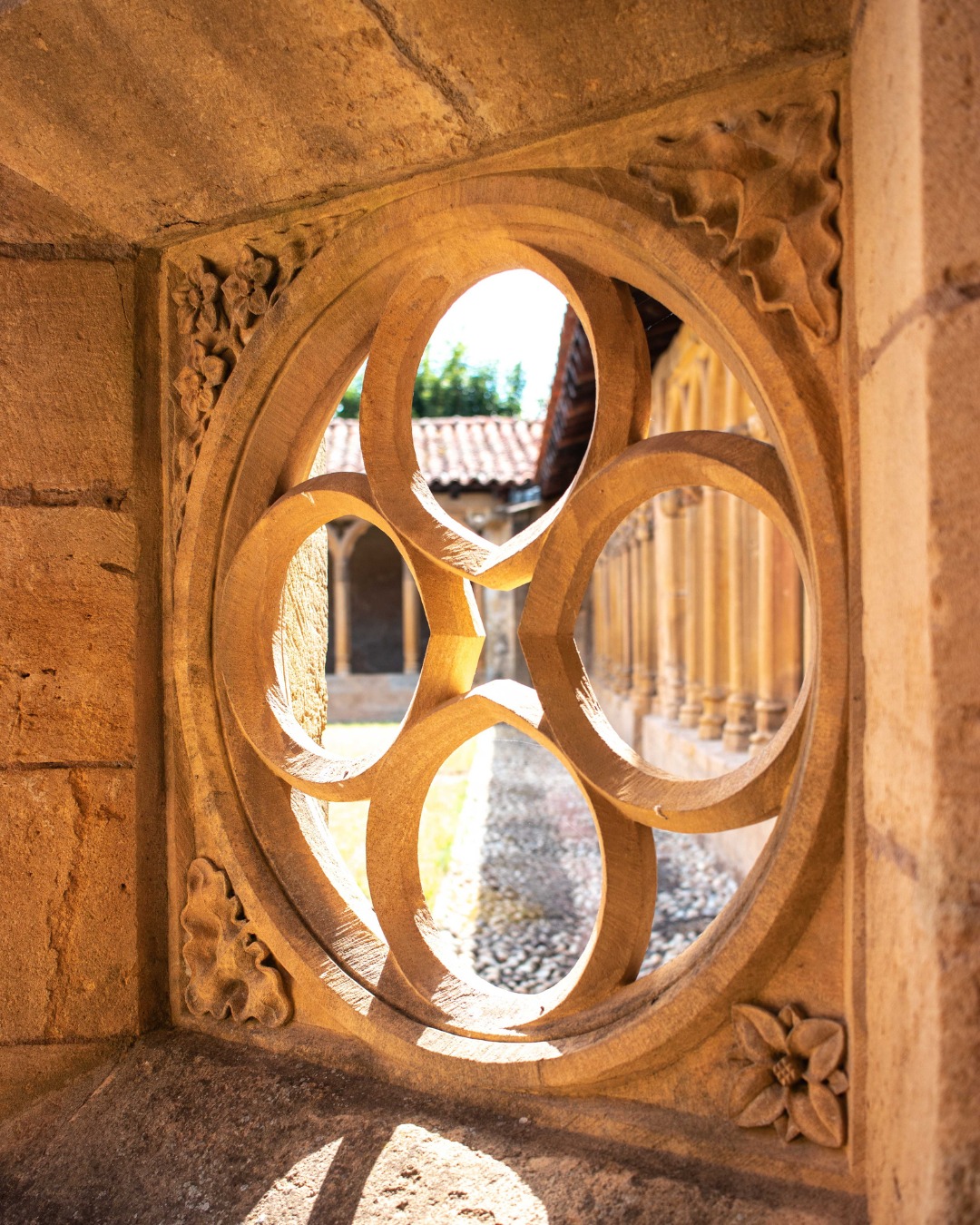FenĂȘtre sur l'histoire âš
đ· Lambert - ADT42
#Loireenvie #architecture #Bourgogne #Loire