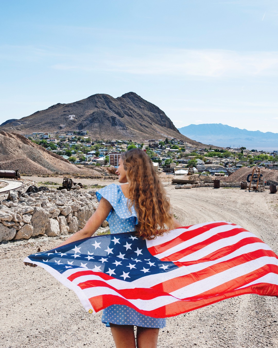 This 4th of July, celebrate freedom where the wild spirit of the West still lives on—right here in Tonopah, Nevada.
From star-spangled views to historic stays at the Mizpah Hotel, there’s no better place to experience the charm, history, and adventure of the American West. ✨🏜️
Take the road less traveled—Tonopah is calling.
#MizpahHotel #TonopahNevada #4thOfJuly #IndependenceDay #GreatAmericanRoadTrip #HistoricNevada #ExploreTonopah #WesternHeritage #StarsAndStripes #OldWestCharm #GhostTownVibes #NevadaTourism #AmericanAdventure #SmallTownEscape #PatrioticViews
