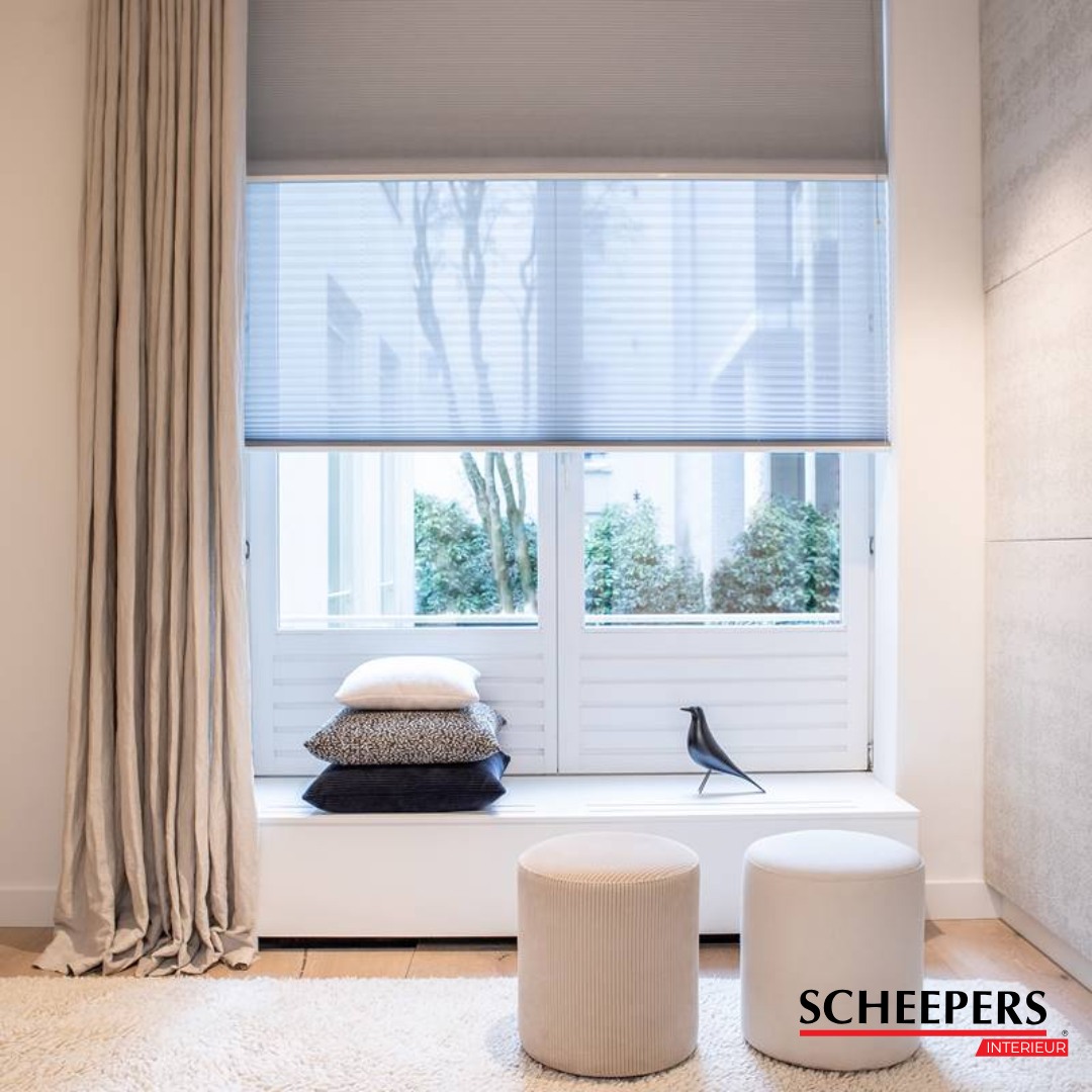 Wist je dat gemetalliseerde stoffen van @kvadrattextiles tot wel 25% energie kunnen besparen? Slim én stijlvol – en bij ons verkrijgbaar.
#Woonweetje #ScheepersInterieur #SlimWonen