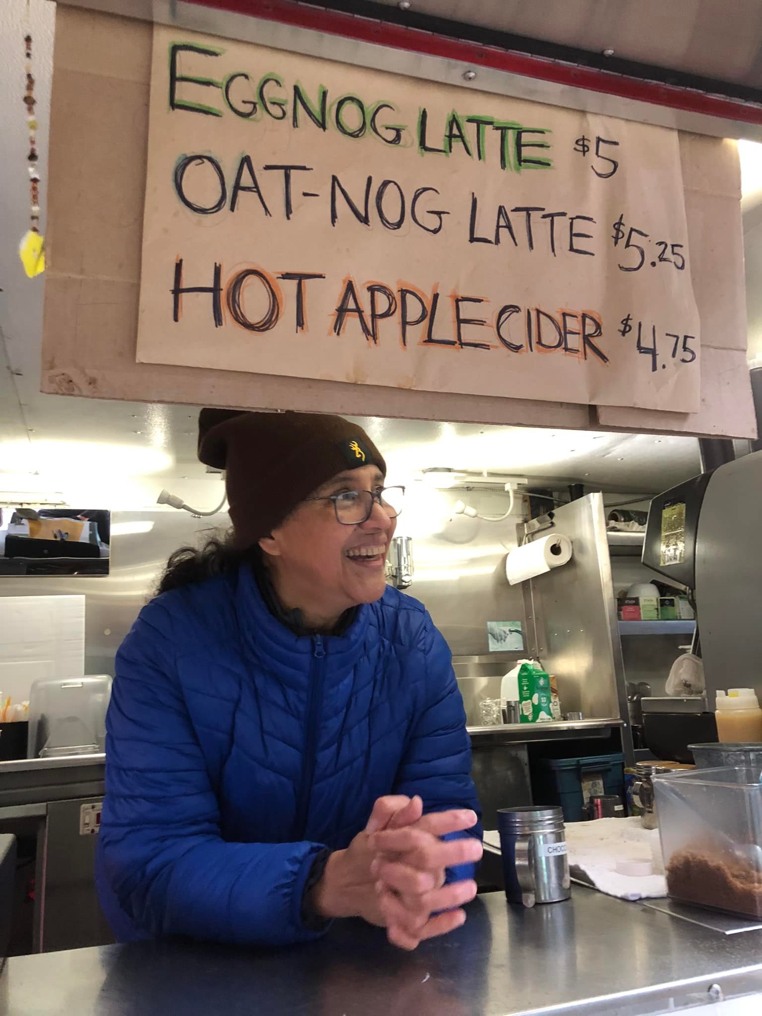 El día lluvioso frío 🥶 pero muy calientito con estas chiquitas de visitas gracias ☺️ awesome day Springtime Garden Centre see you tomorrow !!