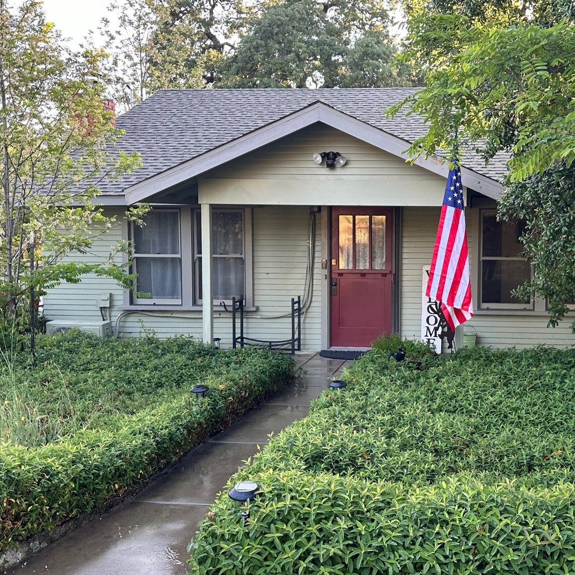 Looking for a fun vacation rental?🌲 Book a Whole-House Julian Retreat
Our spacious 3-bedroom, 2-bath Craftsman-style home features a soothing outdoor Jacuzzi, full kitchen, game room with arcade and billiards, and multiple outdoor decks with panoramic views of the countryside. Perfect for families, friend getaways, or romantic retreats, this Julian vacation rental offers everything you need to relax, recharge, and reconnect.
www.JulianOrchardRanch.com