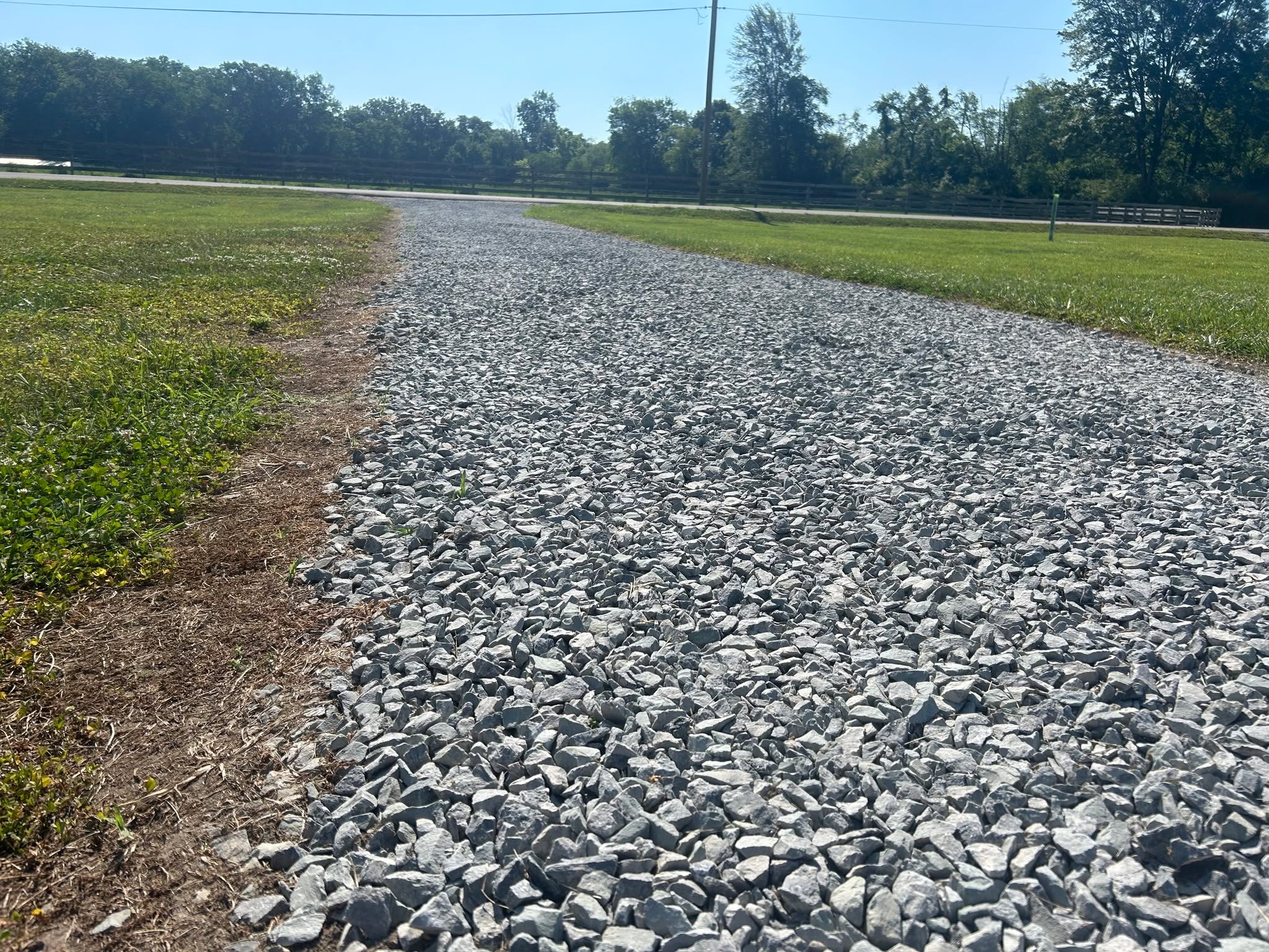 šæš±Are you tired of fighting the weeds in your gravel driveway or gravel parking lot?š±šæ
At Norman's we are licensed to spray drives and right of ways.
š£Contact us today for a free quote to get the pesky weeds out of here! 317.408.1687 #normanlawnllc #weedcontrol #drivewaymaintenance