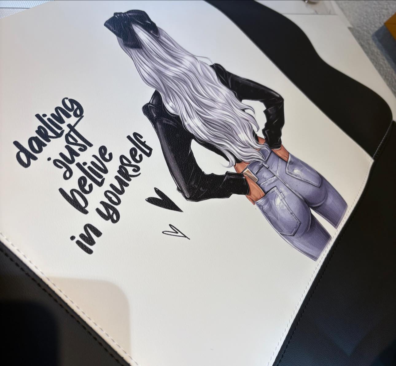 😍😍 OMG 😍😍 a ni kjut ??? BIG BAG V DELU 😉
Ker jih imamo najrajši ❤️
Svojo naročiš v zs ali info@eniart.si