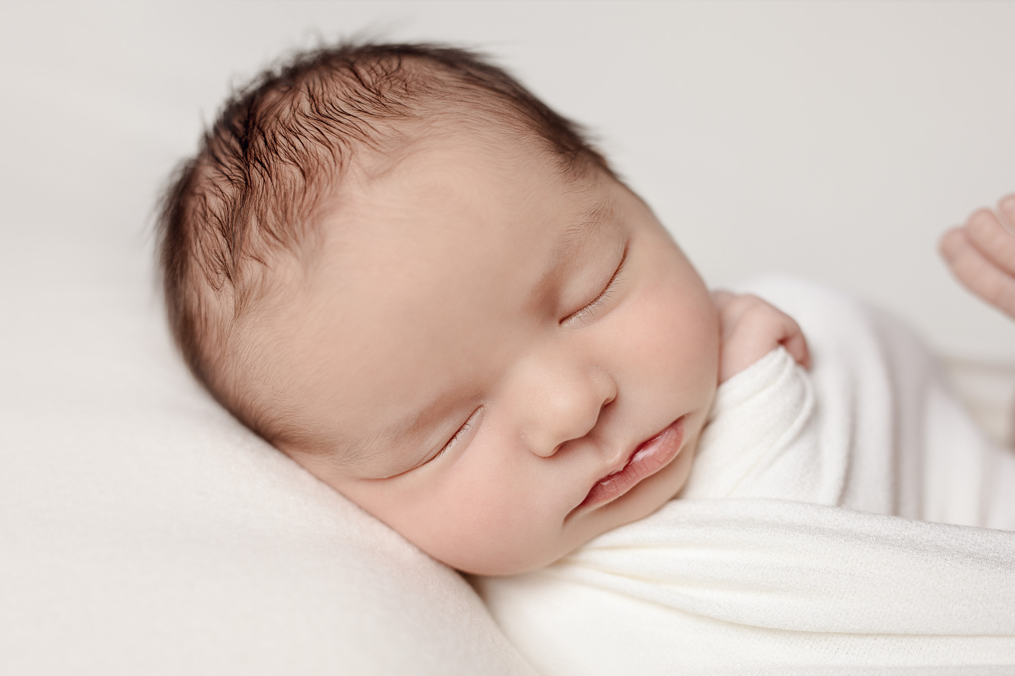 NEWBORN SESSION🤍
Desideriamo creare per te ritratti di una bellezza senza tempo, che amerai custodire e ammirare per tutta la vita🤍
.
Contattaci per maggiori informazioni per la tua sessione neonato su info@melaniamaffucciphotographer.com
.
www.melaniamaffucciphotographer.com
.
.
@graphistudio
props @fleurdamour_photo_props
.
. #melaniamaffucciphotographer #fotografonewborn #fotografianewborn #fotoneonati #fotoneonatibologna #fotografoneonatibologna #fotografoneonatimodena #fotografoneonati #fotografomodena #fotografobologna #fotografocerignola #fotografobambini #fotografofamiglia #fotografogravidanza #fotografomaternità #serviziofotograficoneonati #serviziofotograficoneonato #serviziofotograficonewborn #servizifotograficineonati #servizifotograficibambini #serviziofotograficofamiglia #sessionefotograficaneonato #newborngift #newbornsession #newbornphoto #newbornphotoshoot #newbornphotography #newbornphotographer #momtobe #familymemories