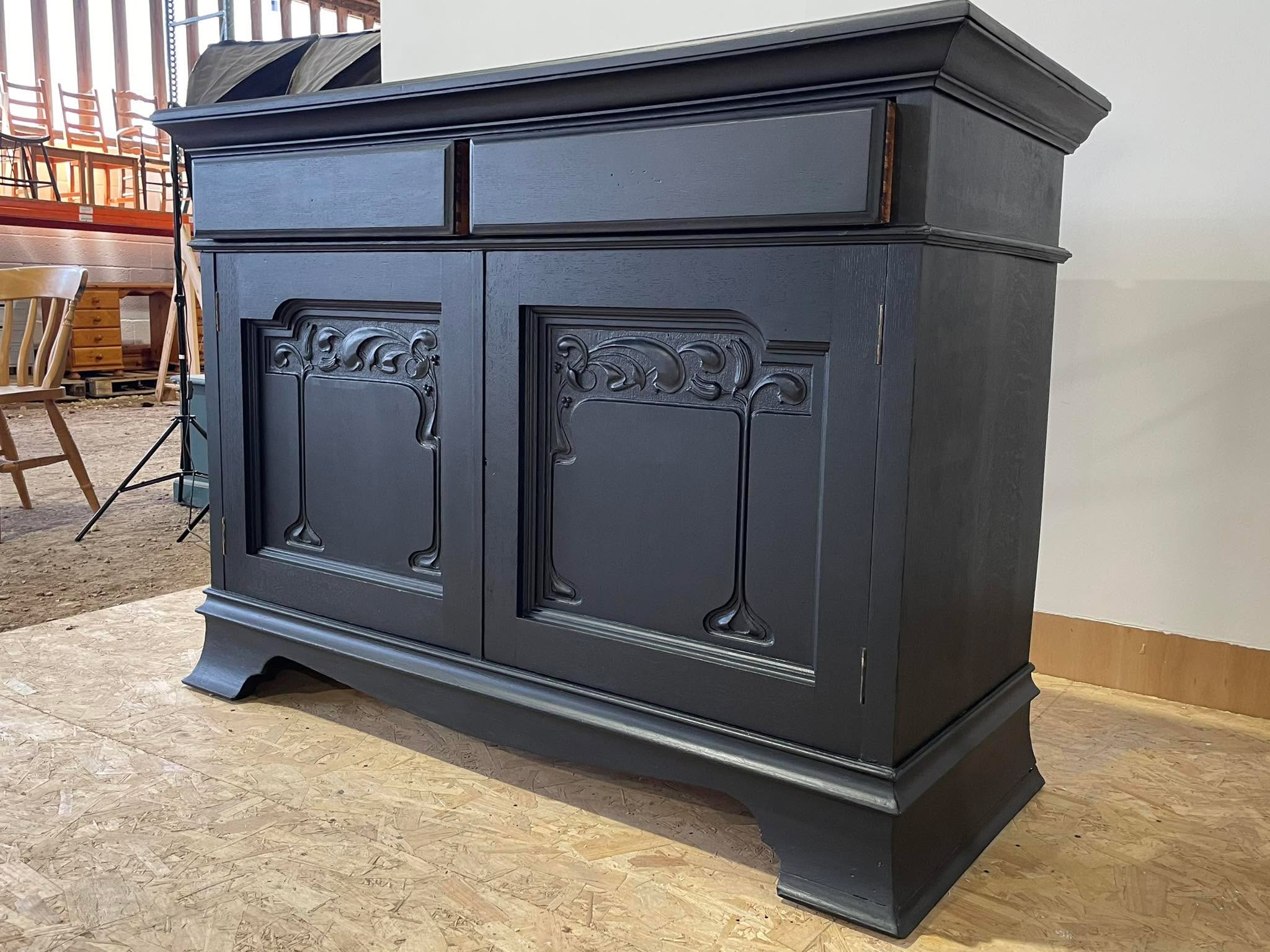 Finally getting started on this beautiful beast! 🖤
It’s way too big for most homes, but it’s going to make an amazing statement dresser—perfect for a bar, boutique hotel, or guest house.
I’ve already sanded, prepped and given it a bold new look with a couple of coats of Fusion's Coal Black.
Looking forward to sharing the progress with you.
#StatementDresser #FurnitureFlip #BoldInteriors #RestorationProject #UpcycledFurniture #FurnitureMakeover #InteriorInspo #BarDecor #GuestHouseStyle #CustomFurniture #WorkInProgress